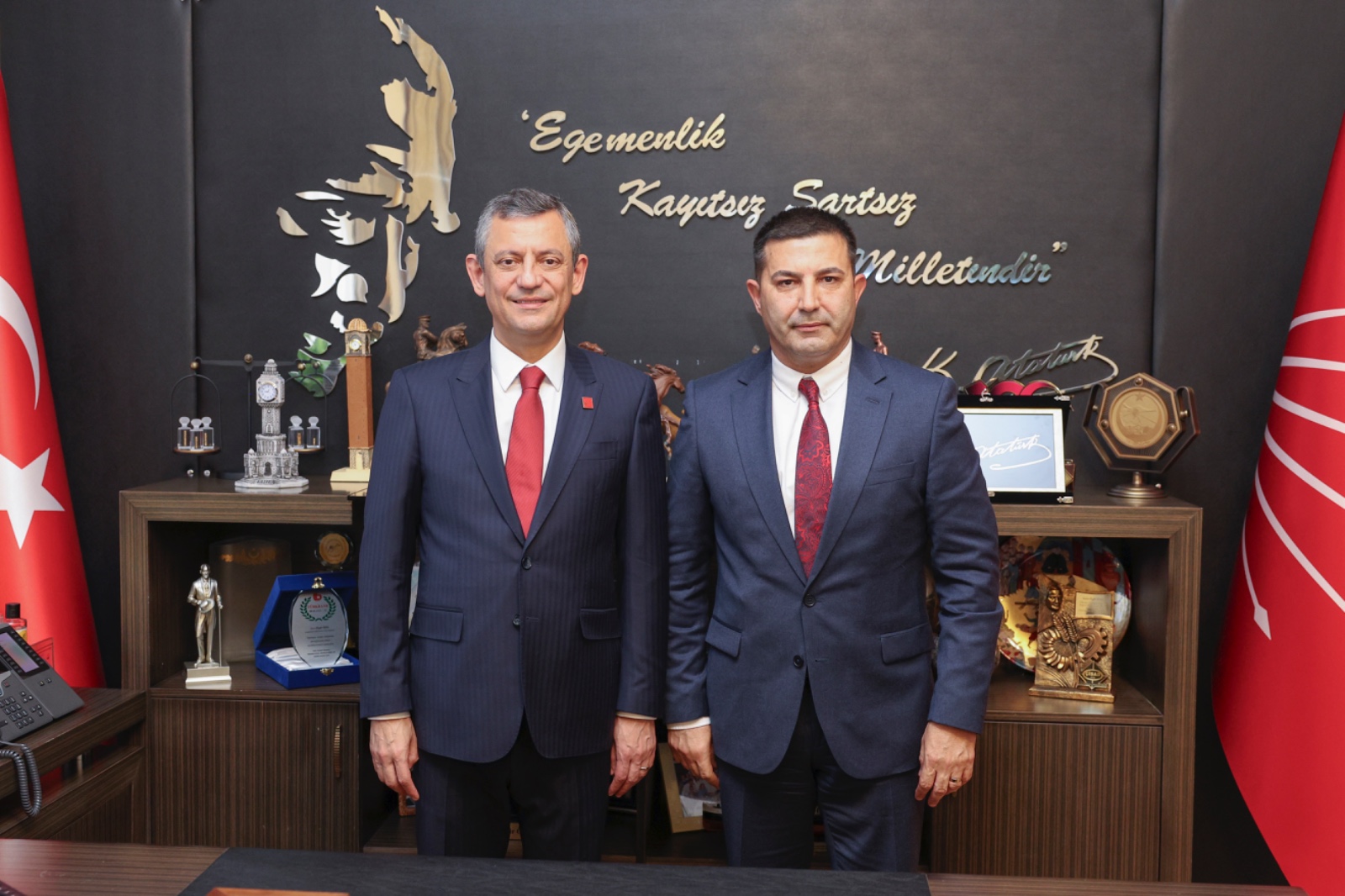 Chp Lideri Özgür Özel’den Kuşadası Çıkarması