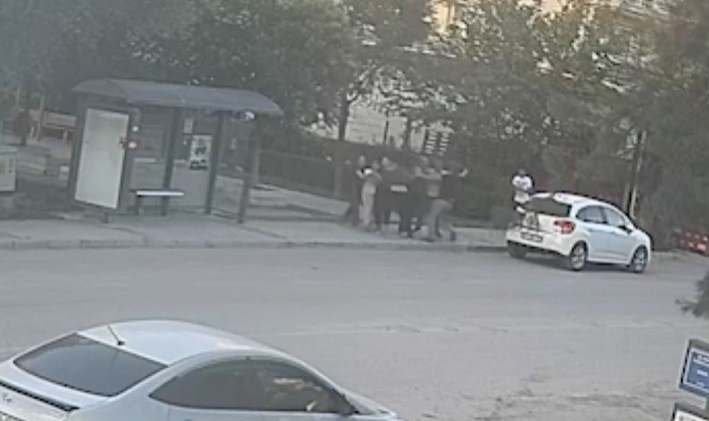 Çocuk Kavgasına Aileler De Karıştı