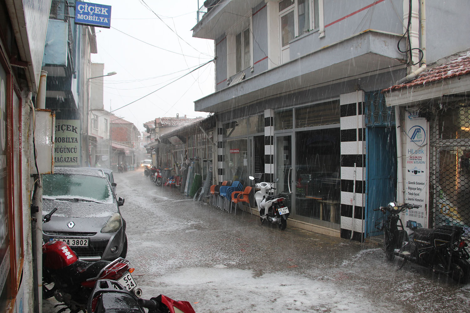 Dolu Yağışı Etkili Oldu (3)-1