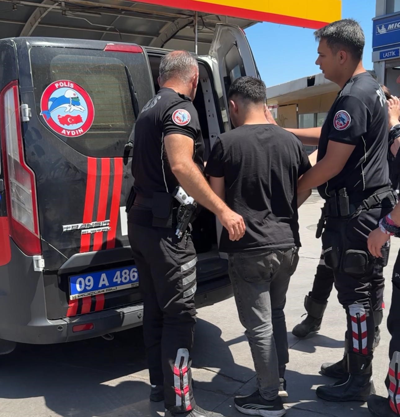 Ekipler Dakikalarca Uğraştı, Ilk Sözü Bu Oldu (4)