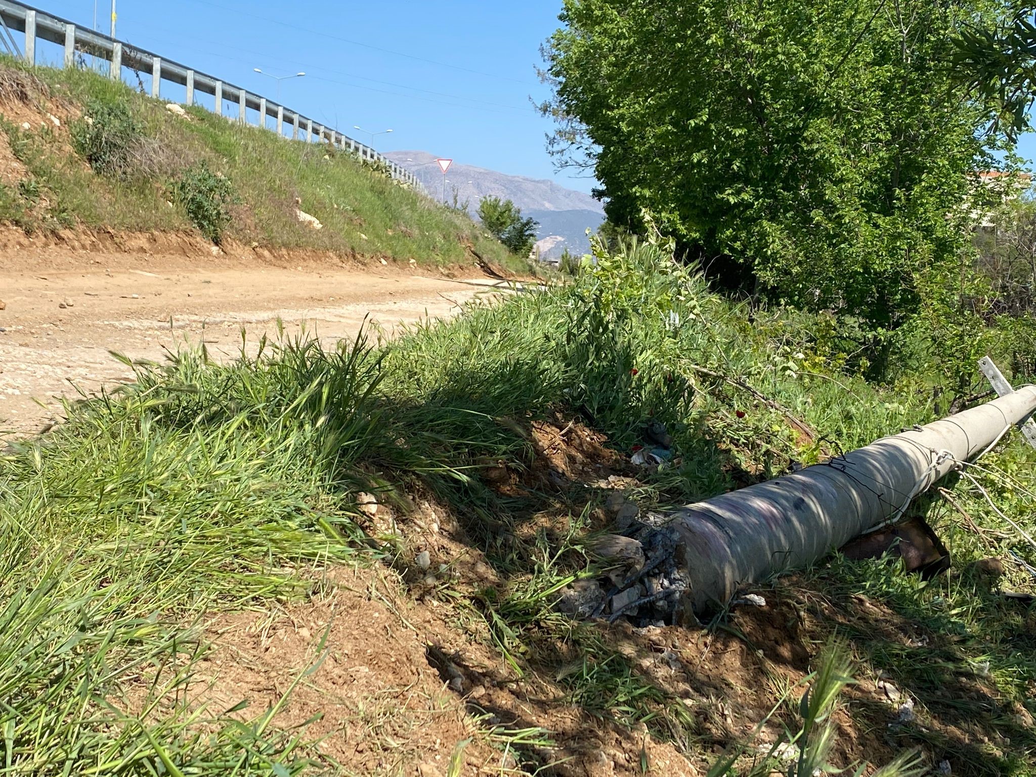 Feci Olayda 2 Kişi Hayatını Kaybetti, 1 Kişi Ağır Yaralandı (5)