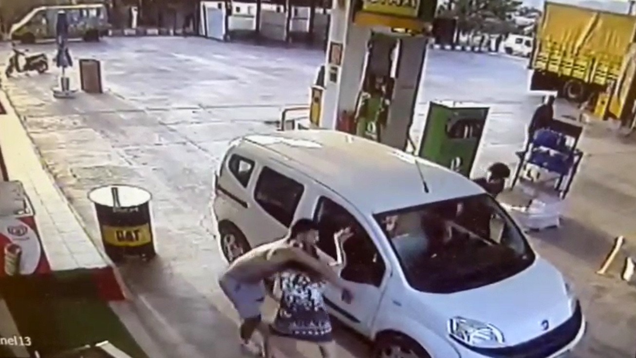 Genç Kadın 3 Kişi Tarafından Dehşeti Yaşadı (6)