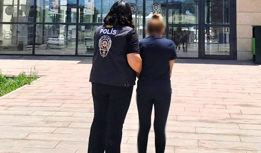 Her Yerde Aranan Kadın Şehir Merkezinde Yakalandı (3)