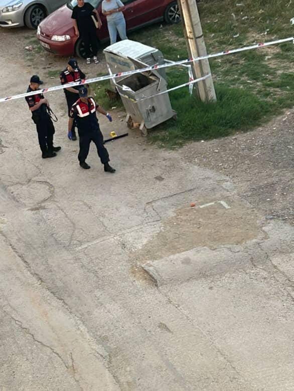 İzmir Aydın Yolunda Dehşet.. Aynı Aileden 3 Kişi Hayatını Kaybetti (4)