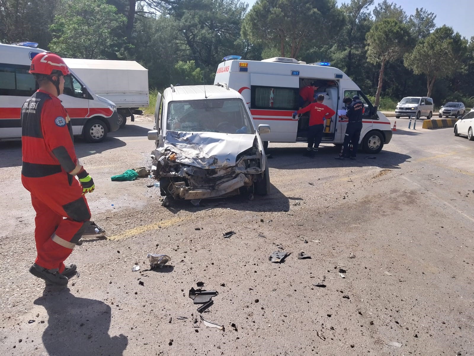 Kamyonet Ile Kamyon Çarpıştı (4)-1