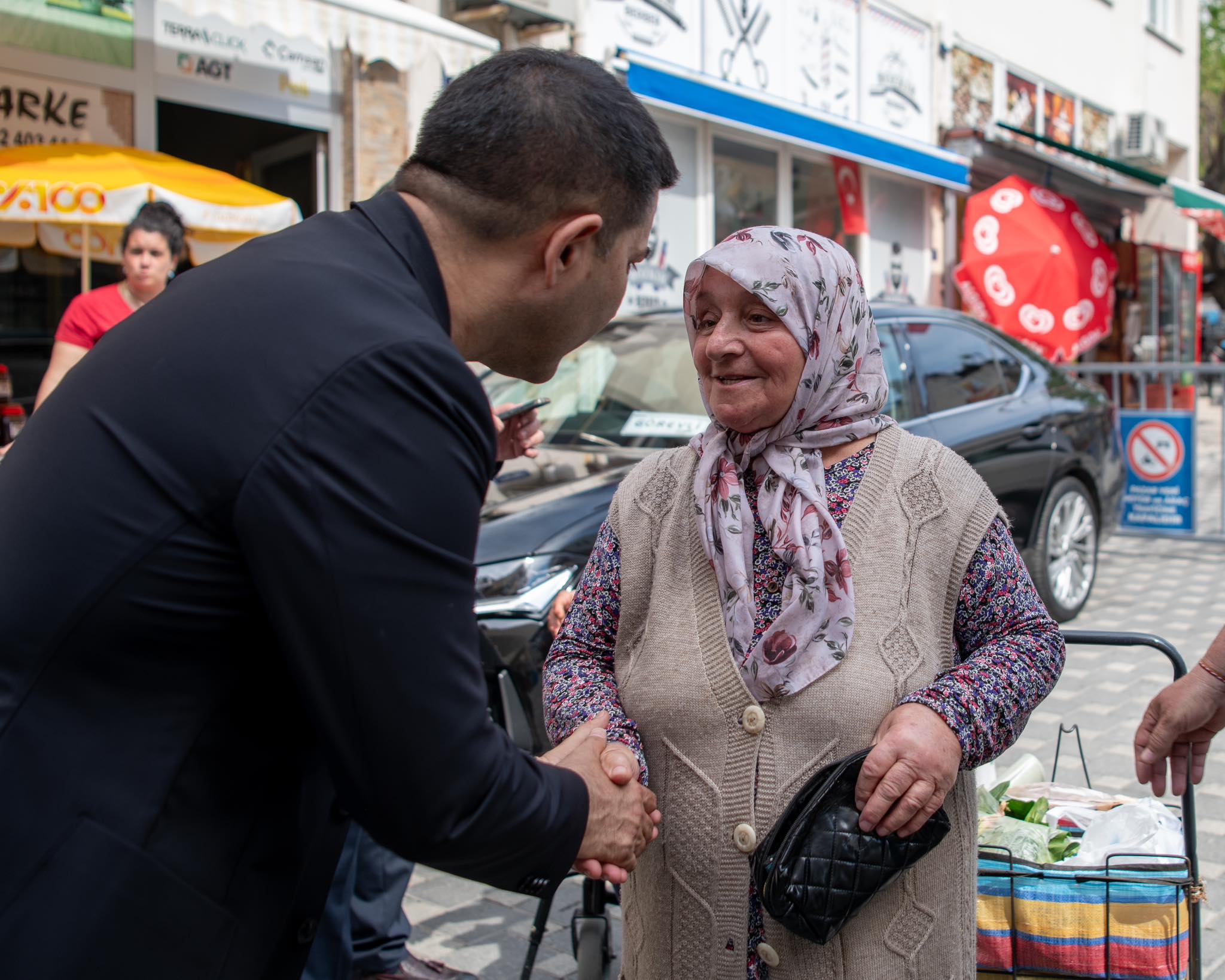 Kuşadası, Başkan Ömer Günel’i Çok Seviyor (3)