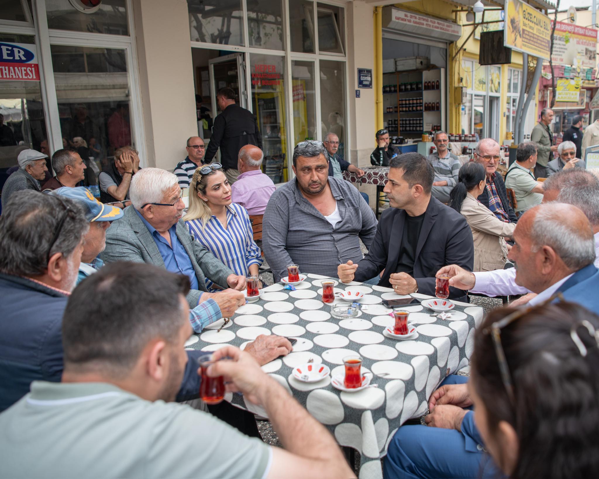 Kuşadası, Başkan Ömer Günel’i Çok Seviyor (4)