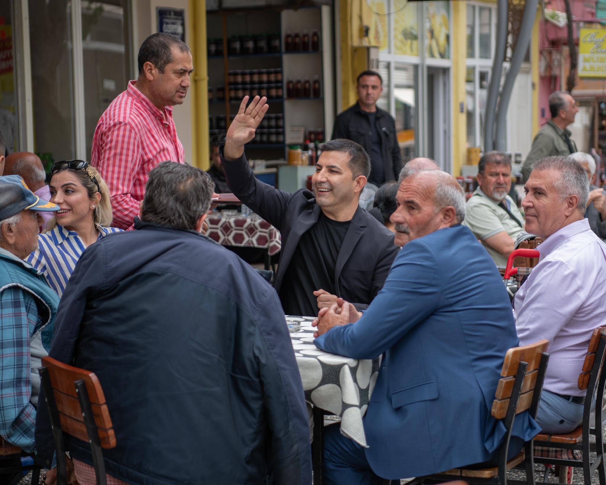 Kuşadası, Başkan Ömer Günel’i Çok Seviyor (5)