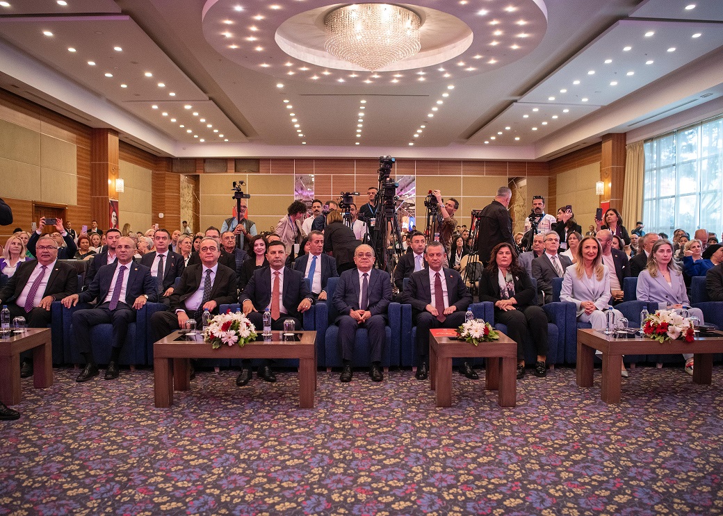 Otizm Sempozyumu Genel Başkan (2)