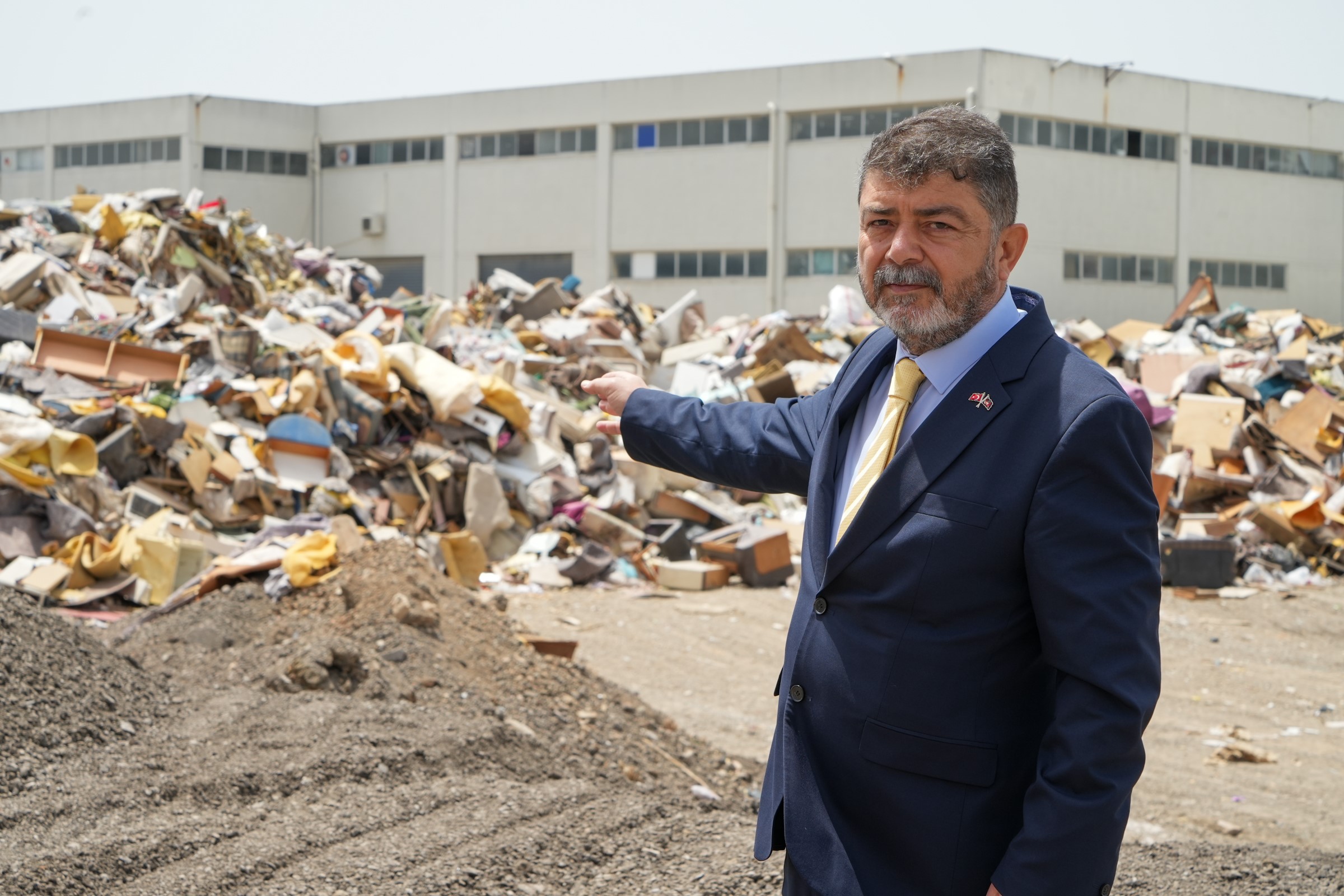 Şehrin Göbeğinde Açık Hava Çöp Alanı (10)