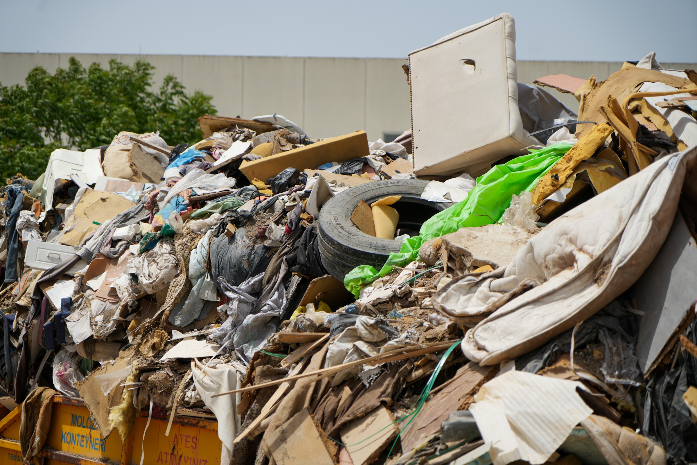 Şehrin Göbeğinde Açık Hava Çöp Alanı (4)