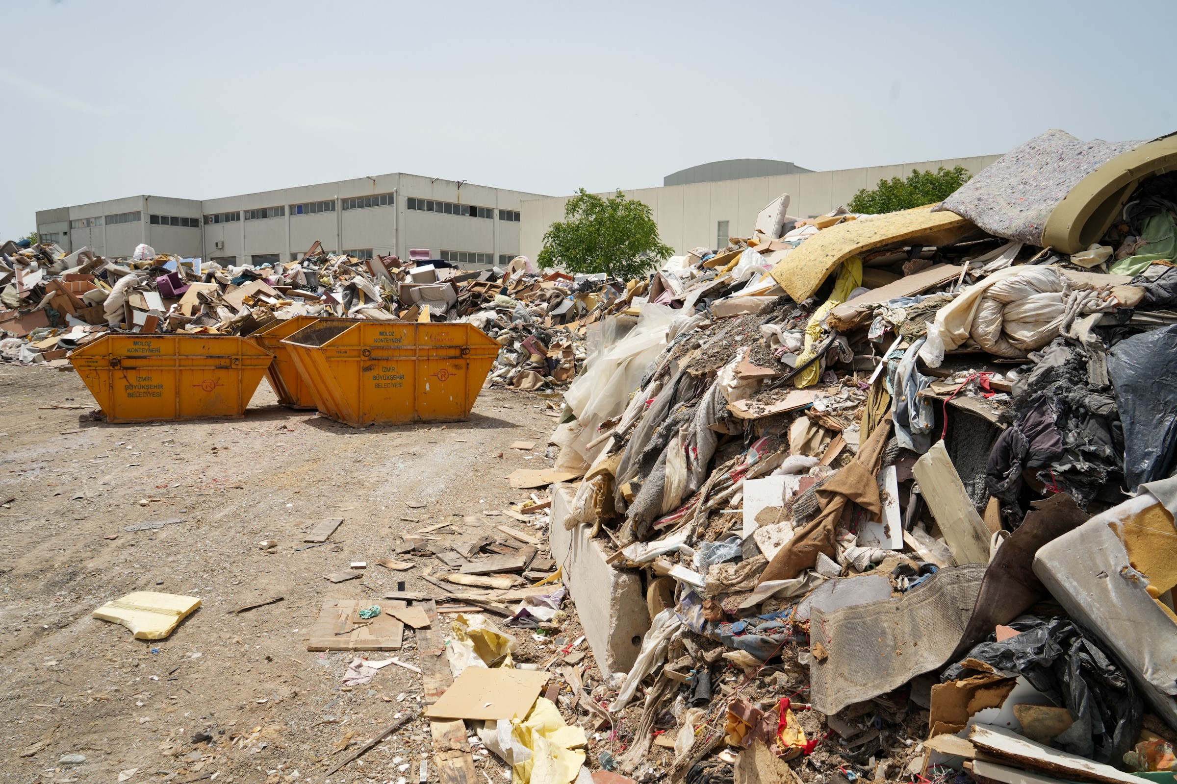 Şehrin Göbeğinde Açık Hava Çöp Alanı (7)