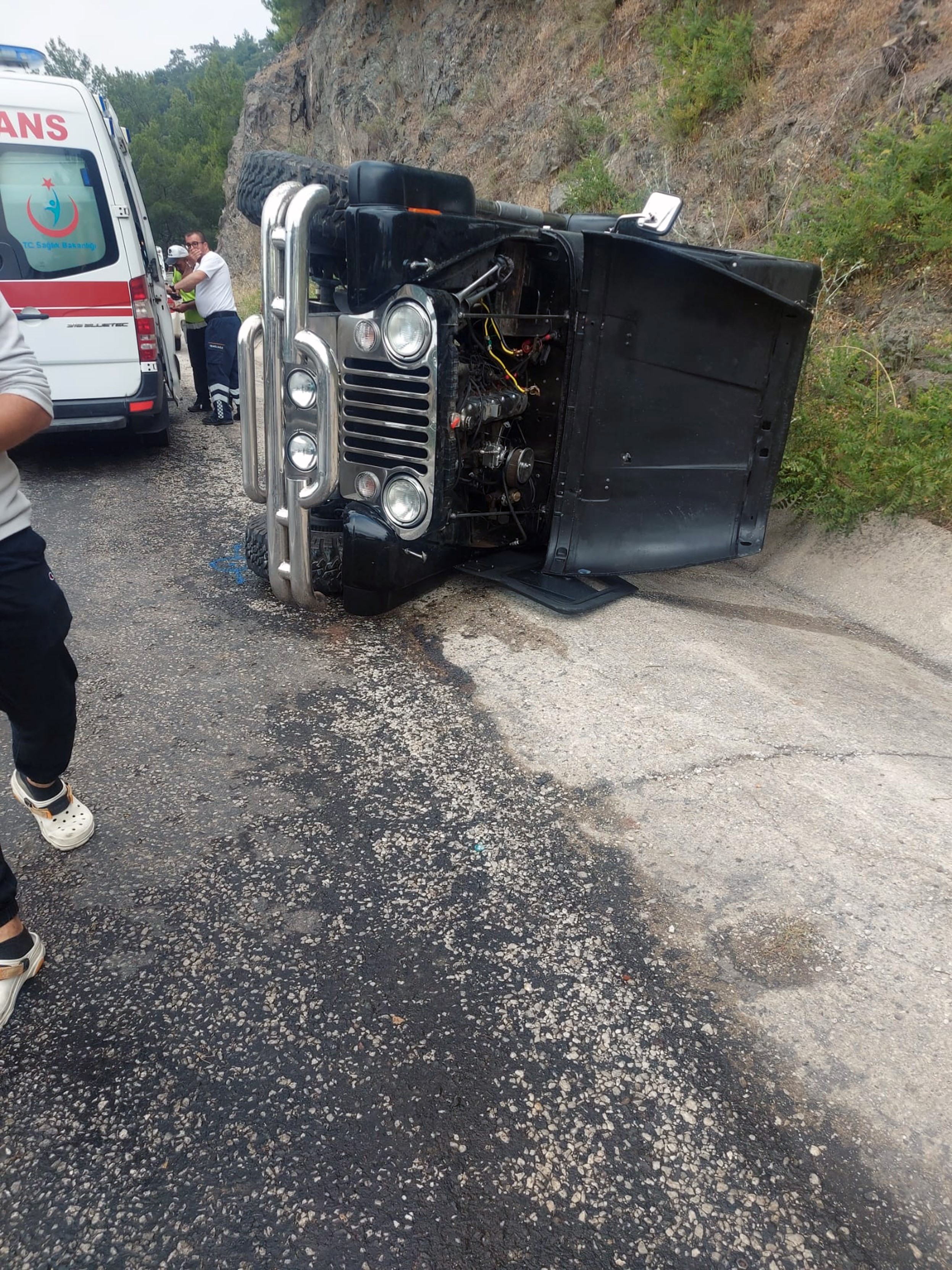 Trafik Kazasında 2 Kişi Hastanelik Oldu (3)