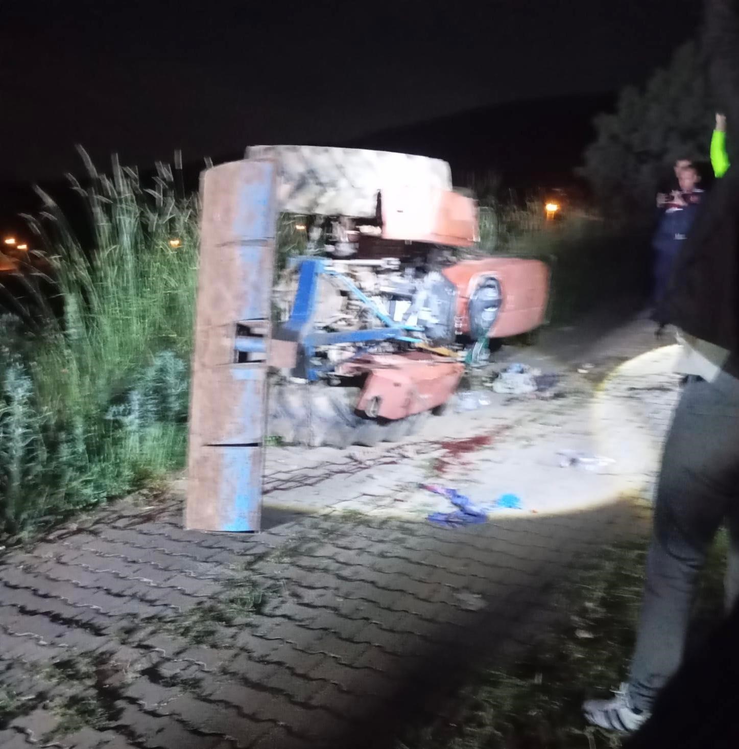 Traktör Kazasında 2 Çocuk Babası Hayatını Kaybetti (2)