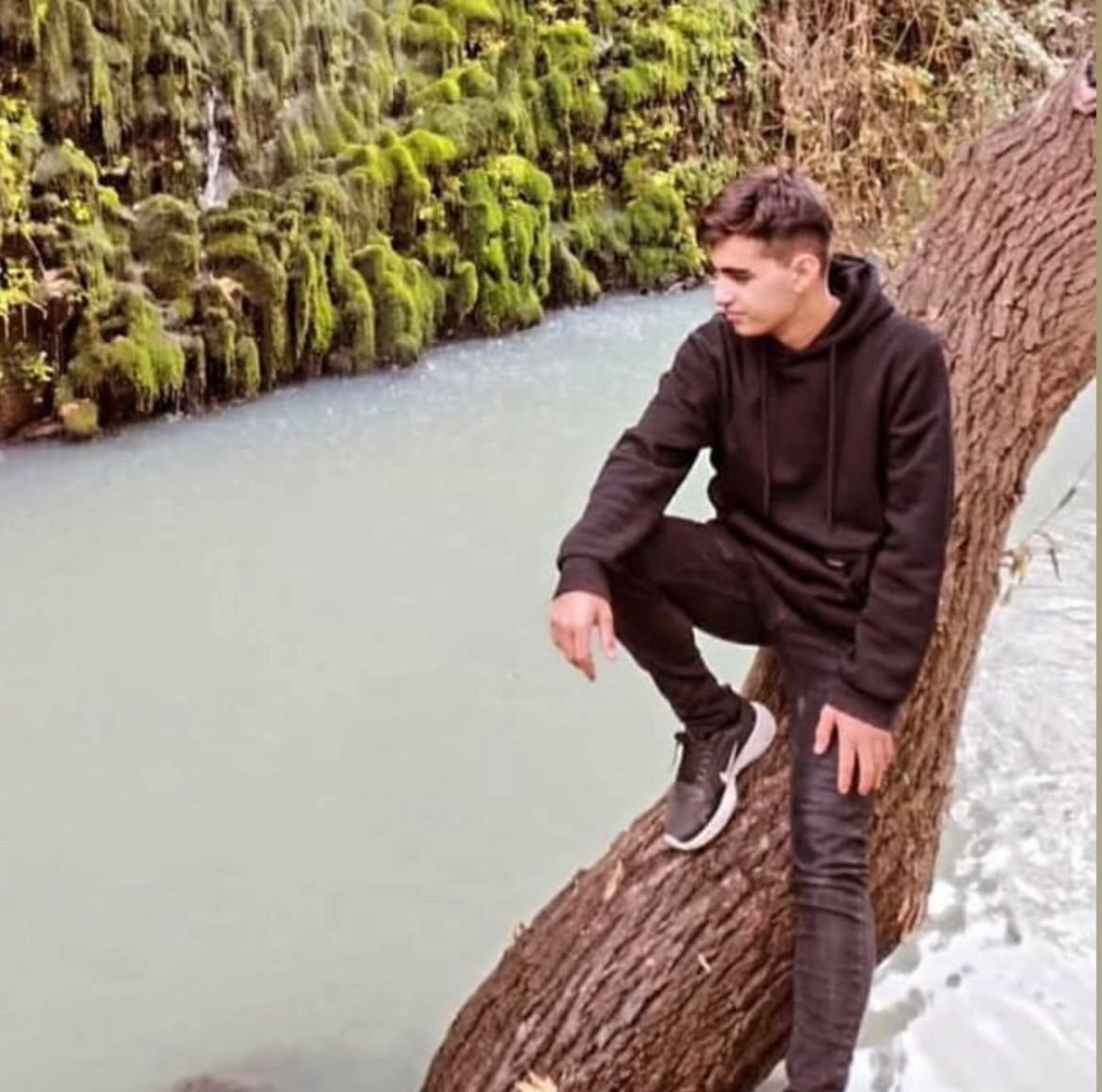 19 Yaşındaki Genç Yaşamını Yitirdi (2)-1