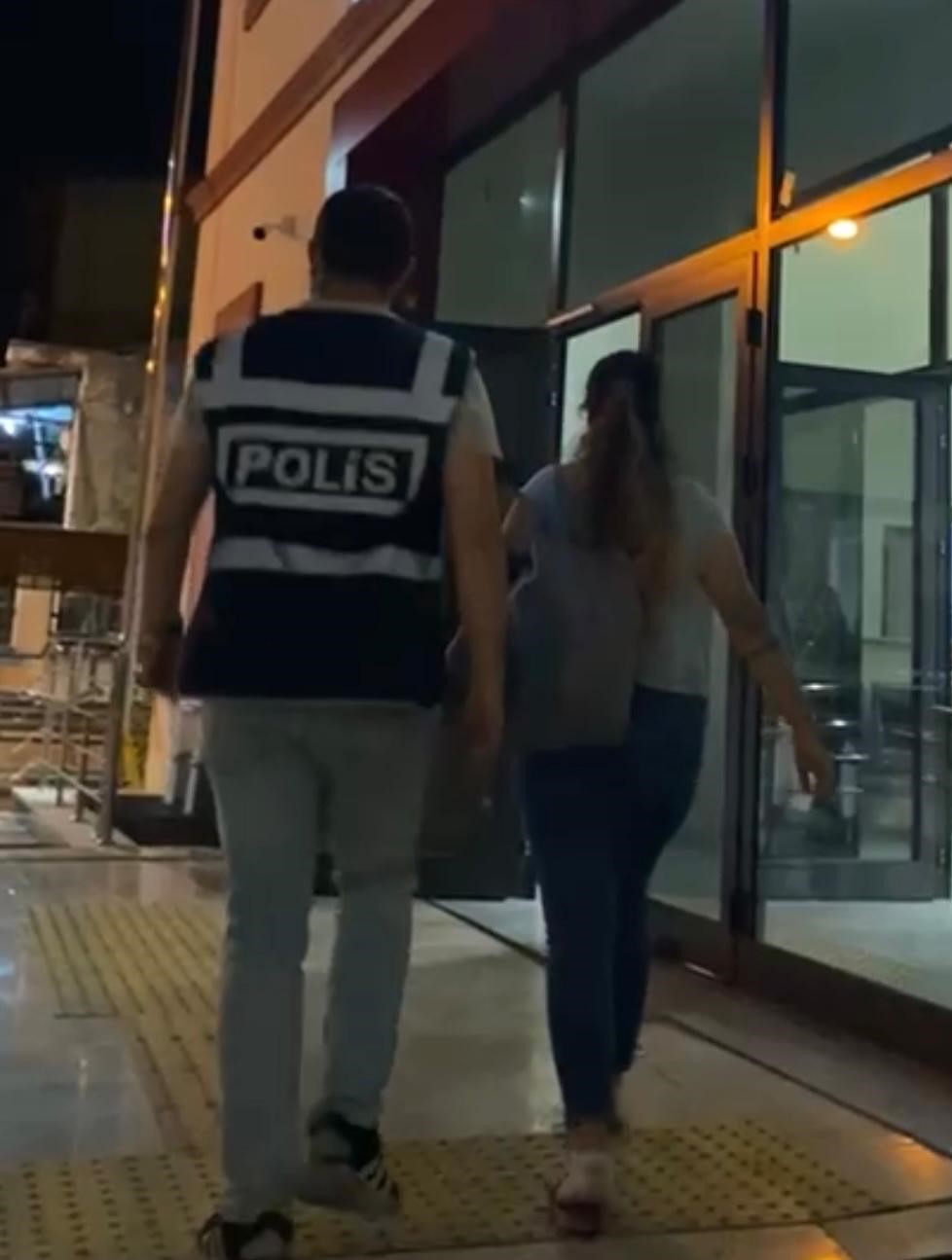 26 Yaşındaki Kadın Yakalandı!