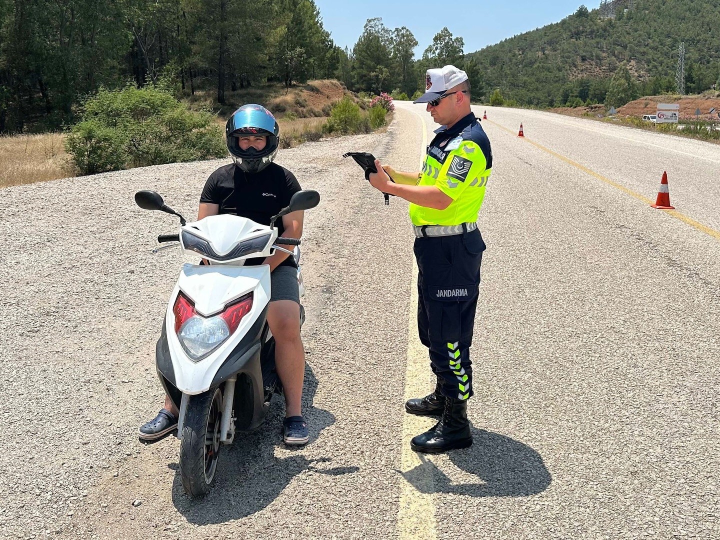 90 Motosiklet Trafikten Men Edildi