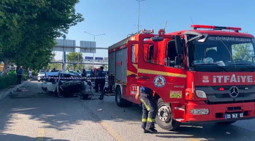 Ağaca Çarpan Tofaş Otomobilde 1 Kişi Hayatını Kaybetti, 4 Kişi Yaralandı (8)