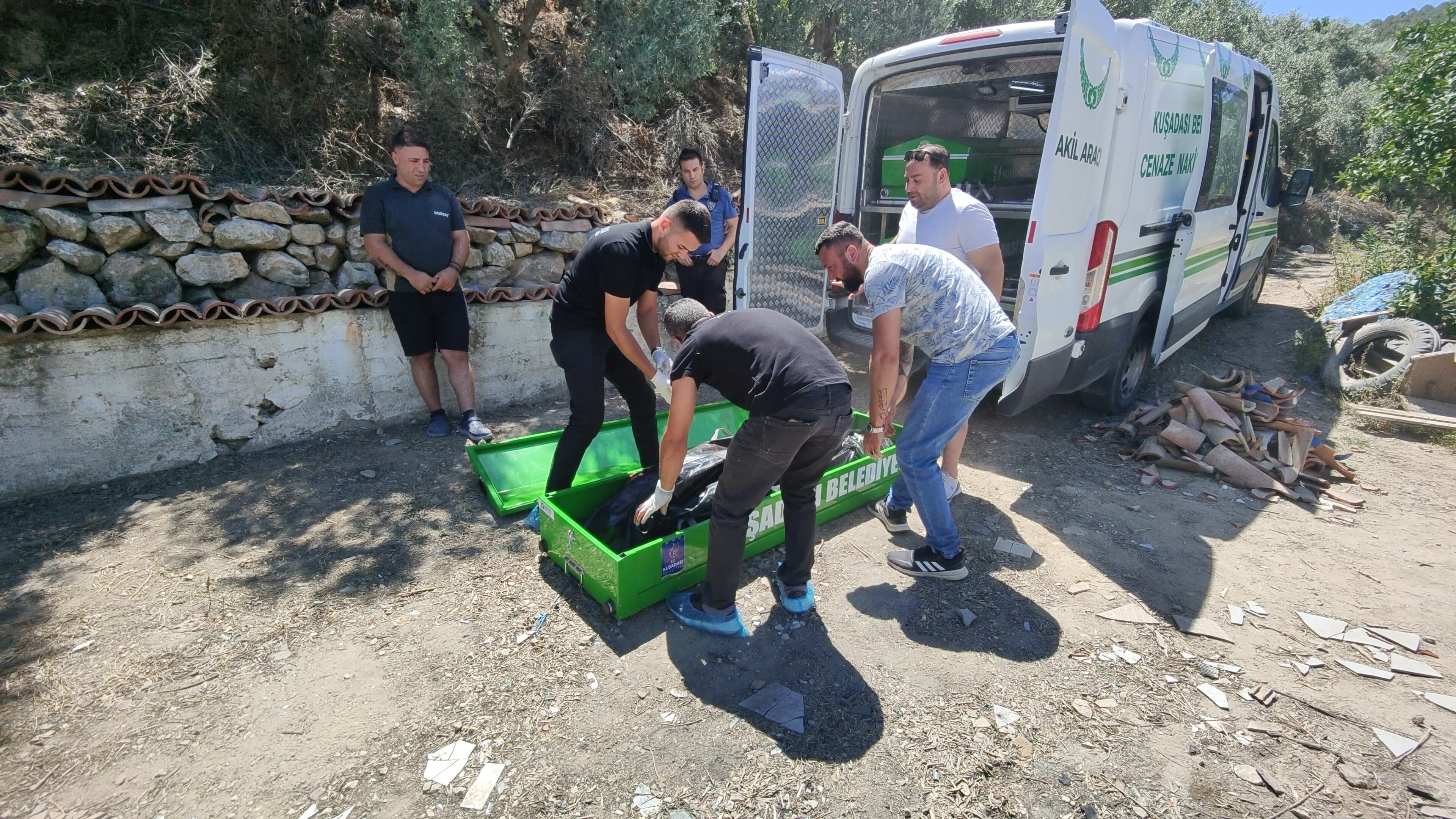 Aydın’da 34 Yaşındaki Adamın Cansız Bedeni Mandalina Bahçesinde Bulundu (3)