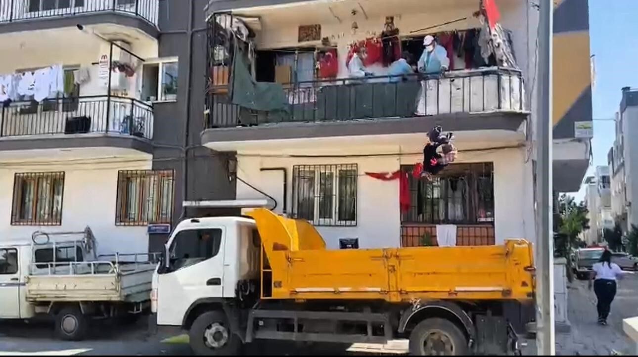 Aydın’da Anne Ve Oğlu Mahalleliyi Bıktırdı
