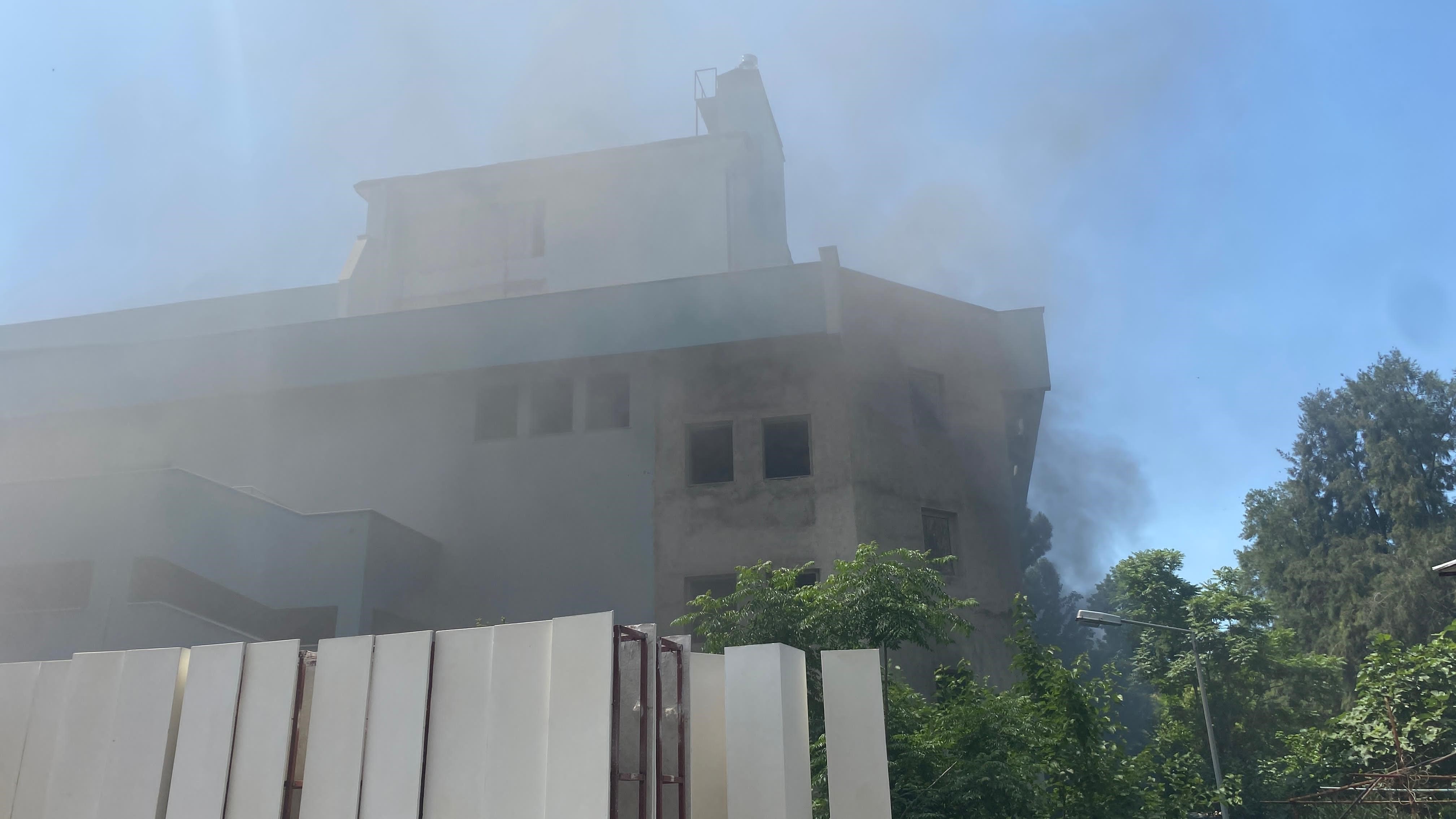 Aydın’da Gökyüzünü Kara Dumanlar Kapladı (6)