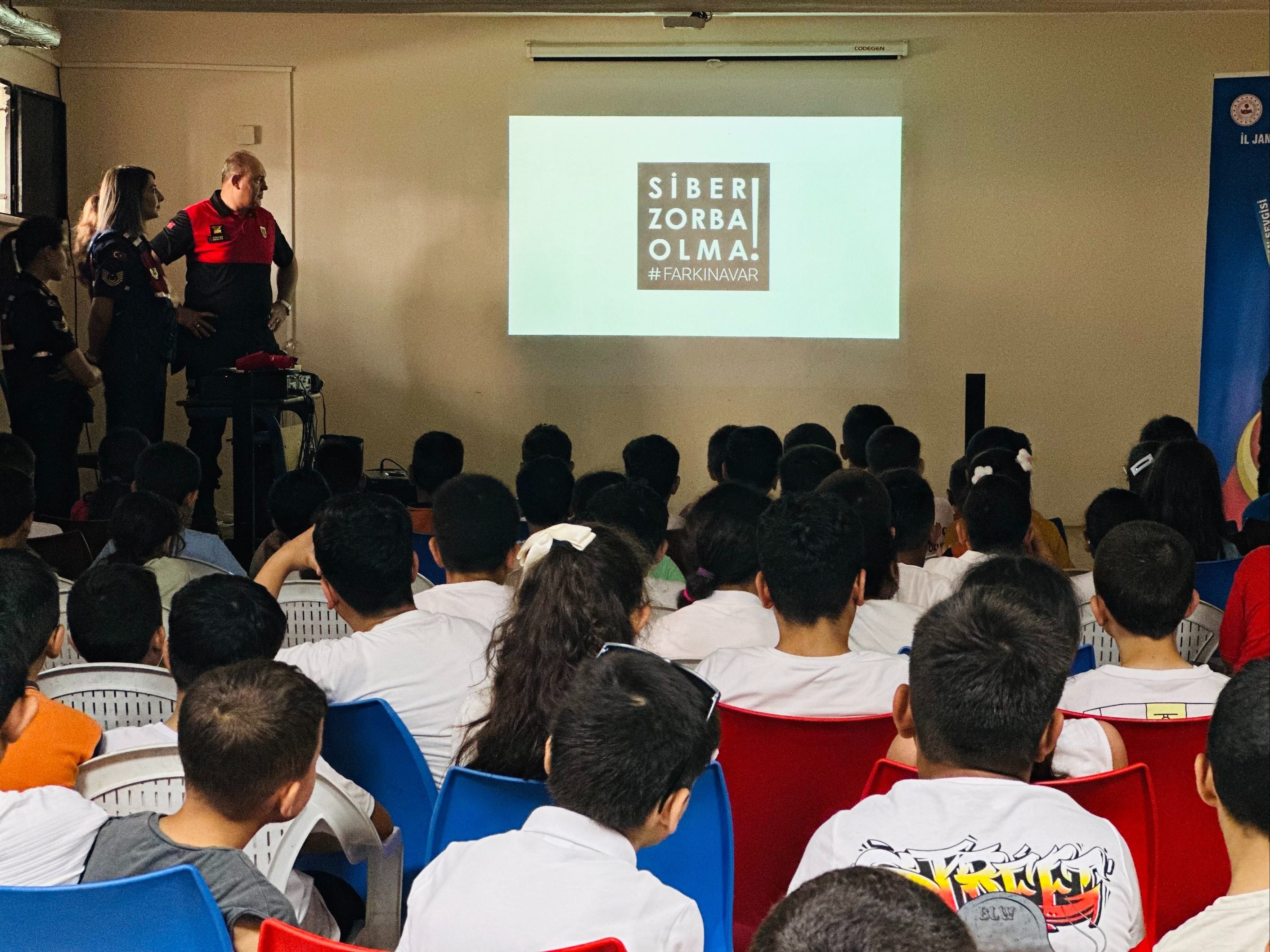 Aydın’da Miniklere Jandarmadan Sürpriz (2)