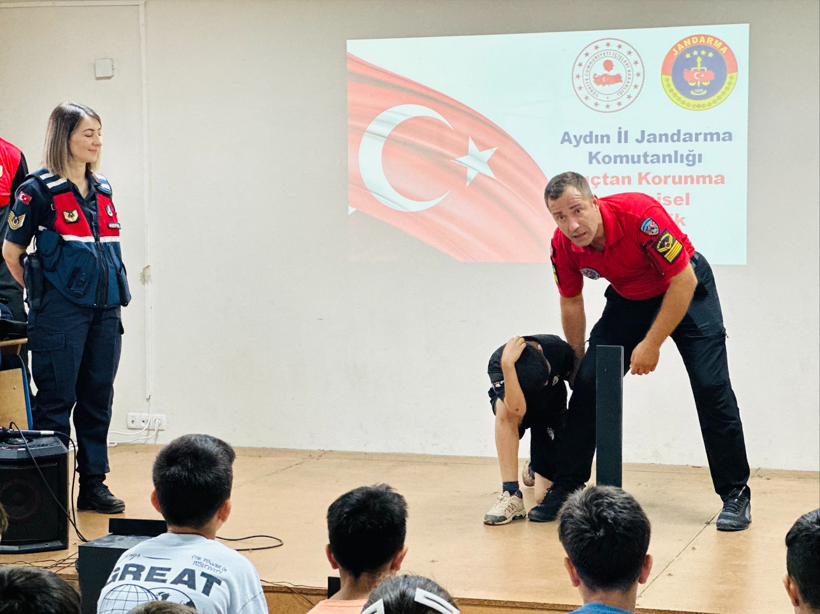 Aydın’da Miniklere Jandarmadan Sürpriz (4)