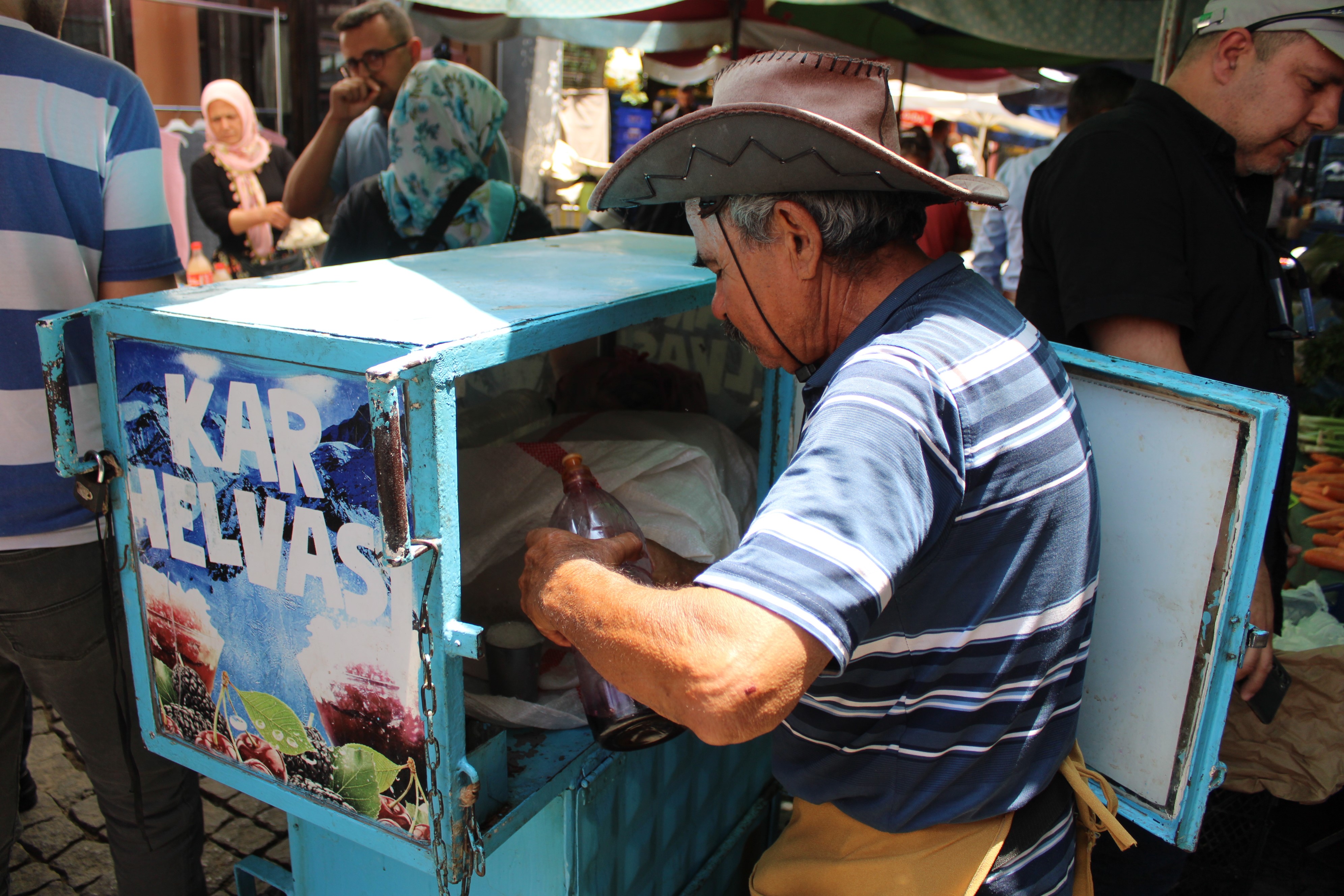 Aydın’da Pazarın Ateşini Lezzetle Düşürüyor (3)