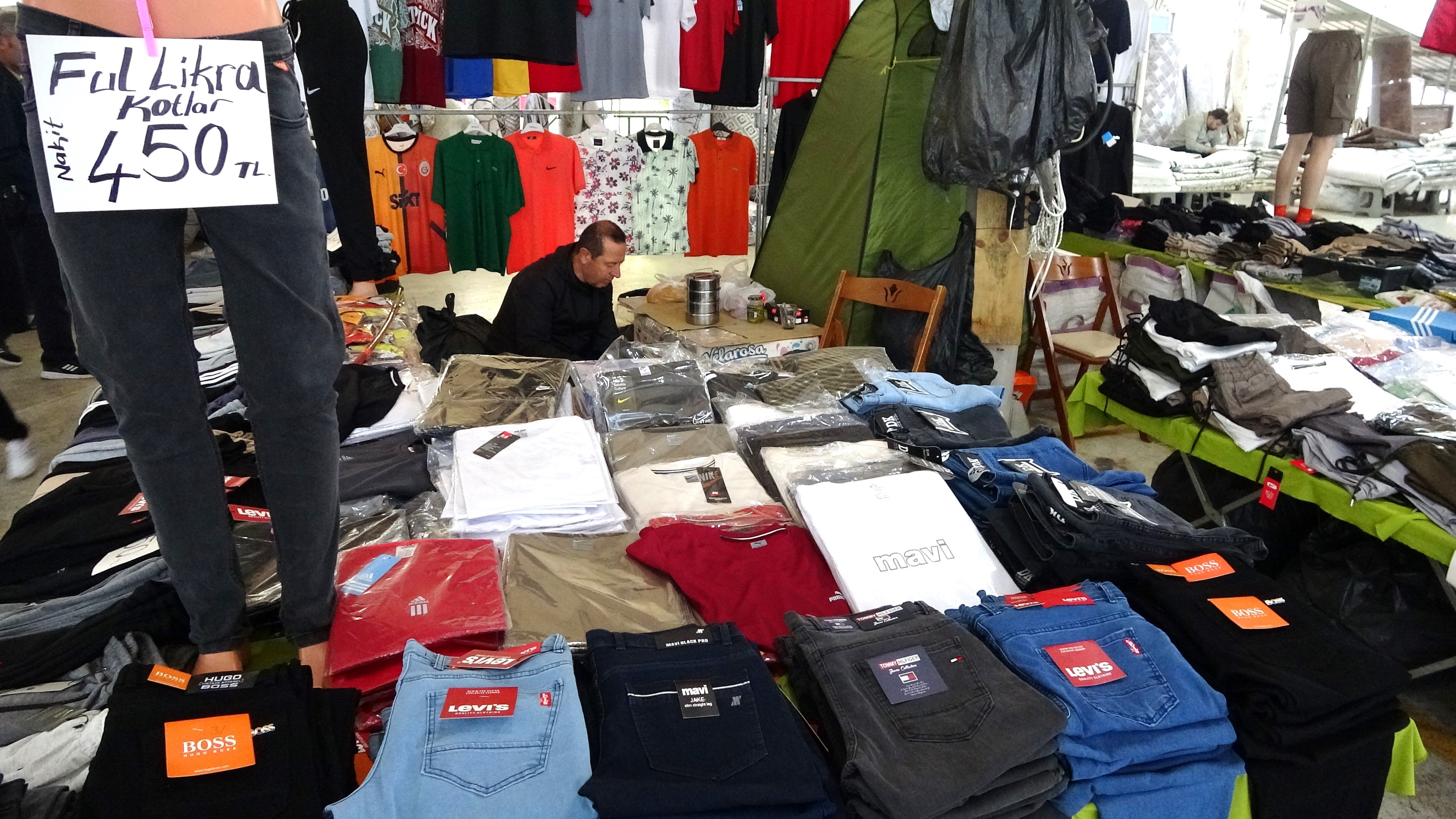 Bayram Pazarı Yoğun Ilgi Görüyor, Çevre Illerden De Gelenler Var (6)