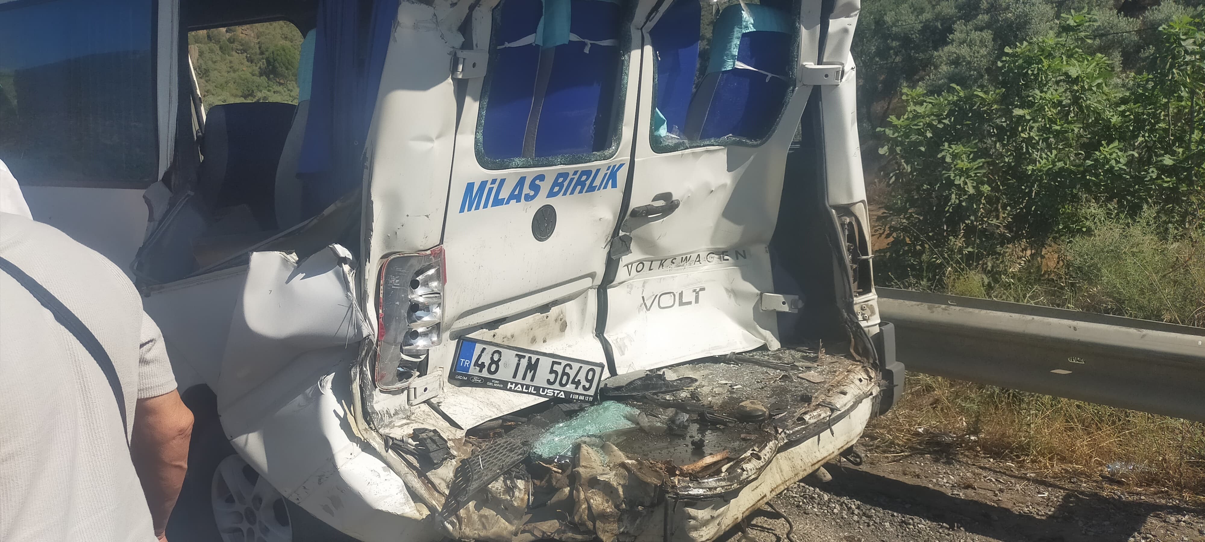 Beton Mikseri Dolmuşa Çarptı 1 Ölü, 13 Yaralı (6)