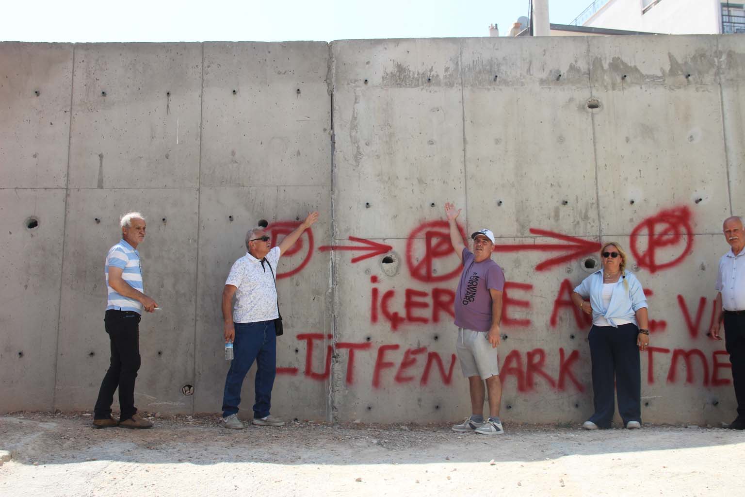 Bu Bulvar Çıkmaz Sokaklara Çıkıyor