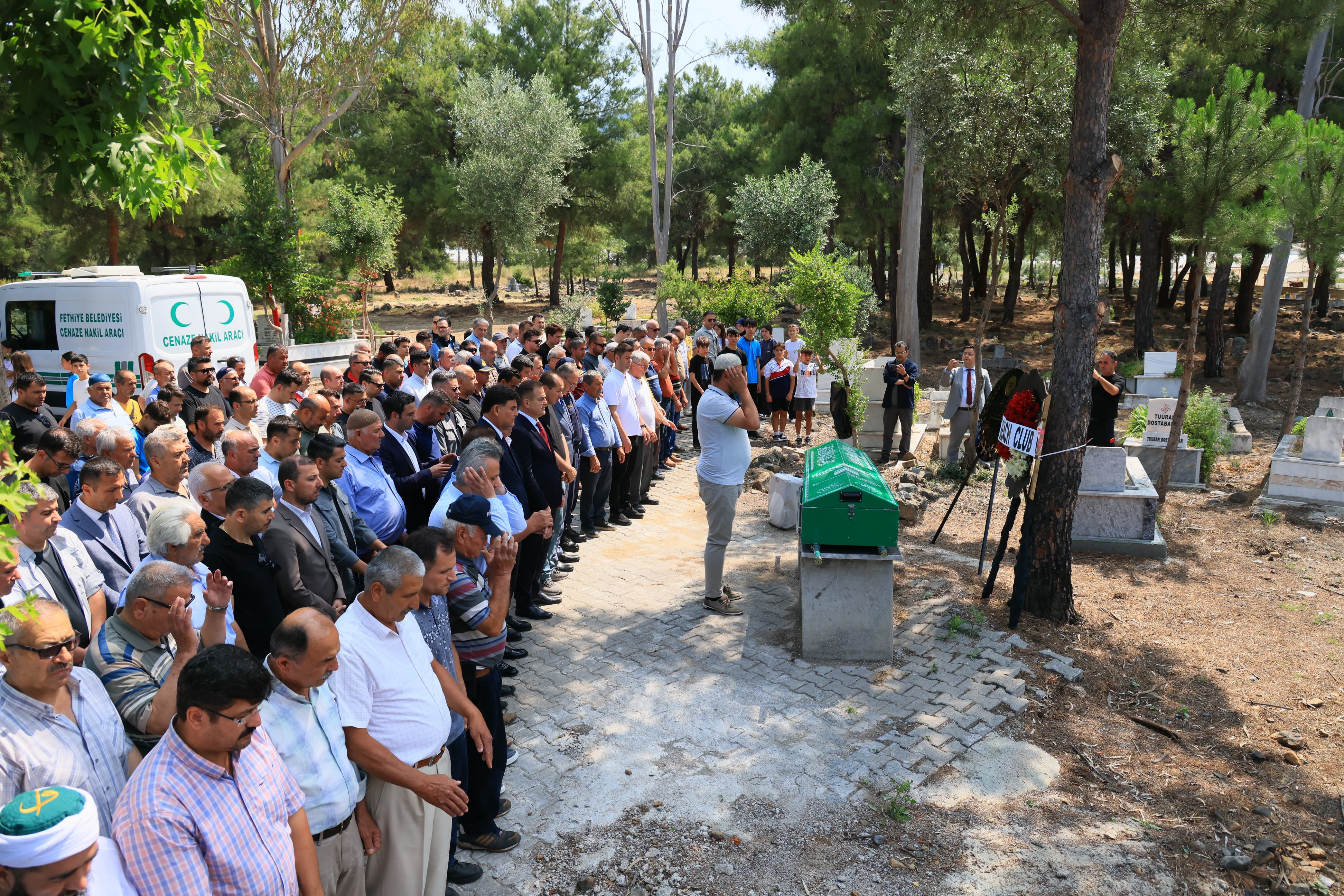 Depremde Hayatını Kaybeden 14 Yaşındaki Afranur Son Yolculuğuna Uğurlandı (2)