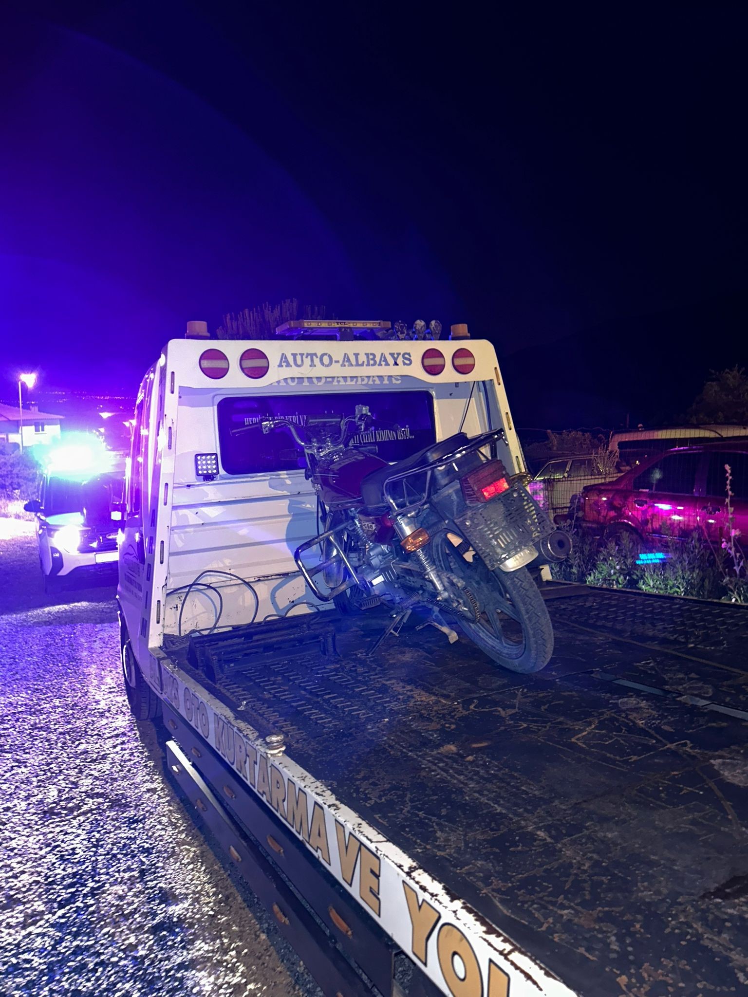 Egzoz Patlatan Motosiklet Sürücüleri Yakalandı (2)