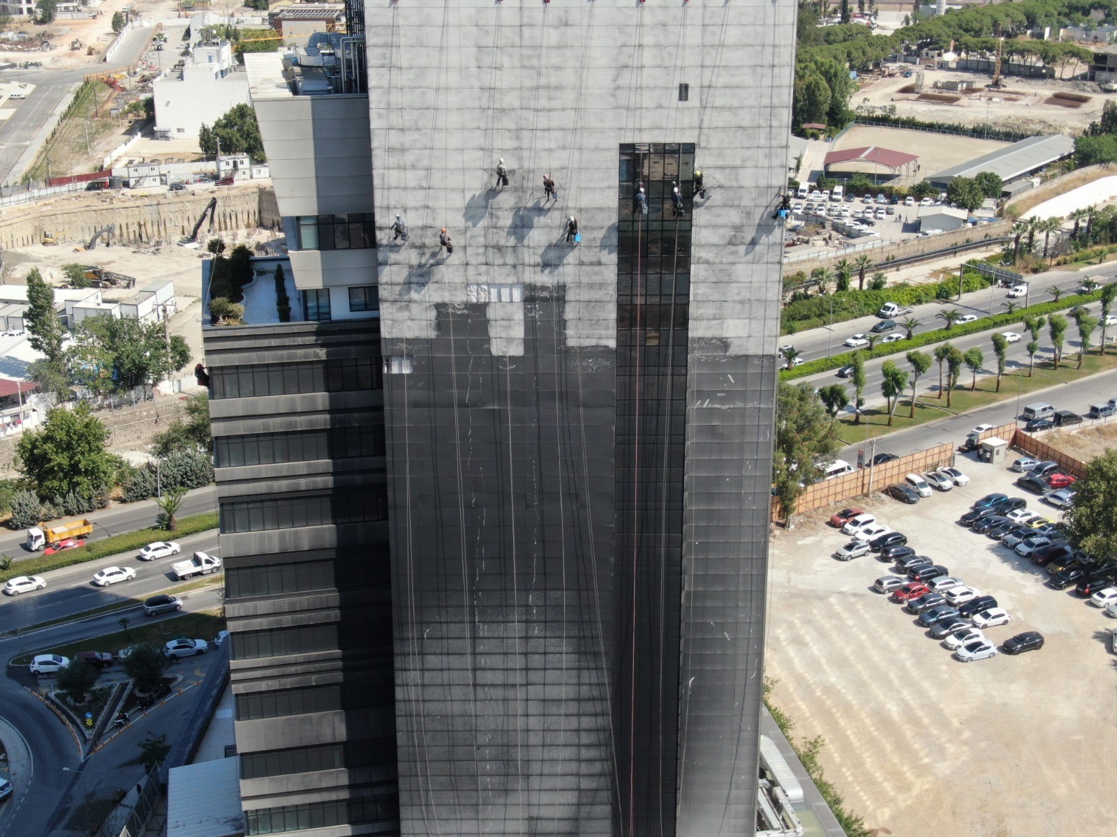 İzmir’deki Yangının Bilançosu Gün Ağarınca Ortaya Çıktı (3)