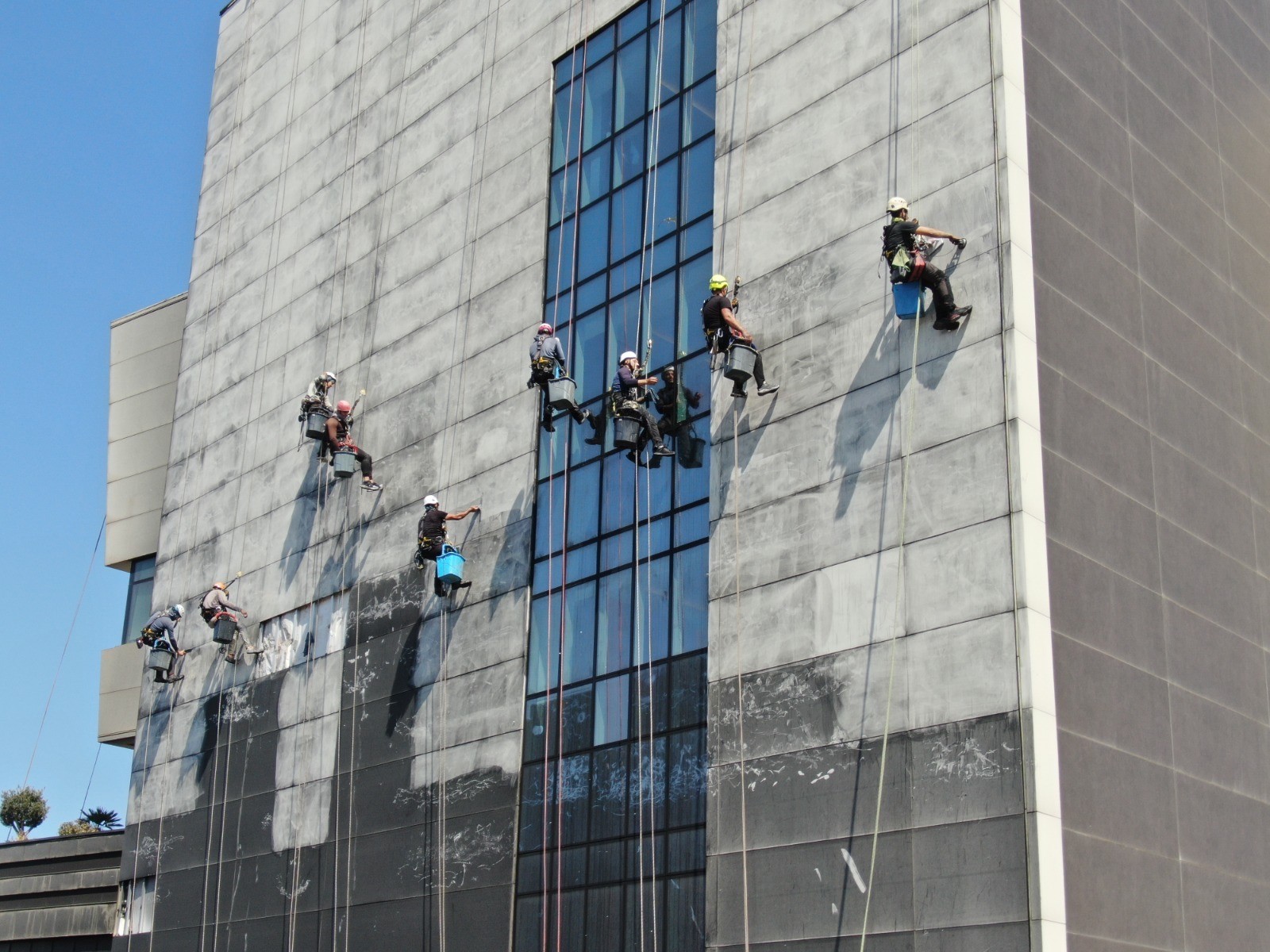 İzmir’deki Yangının Bilançosu Gün Ağarınca Ortaya Çıktı (4)