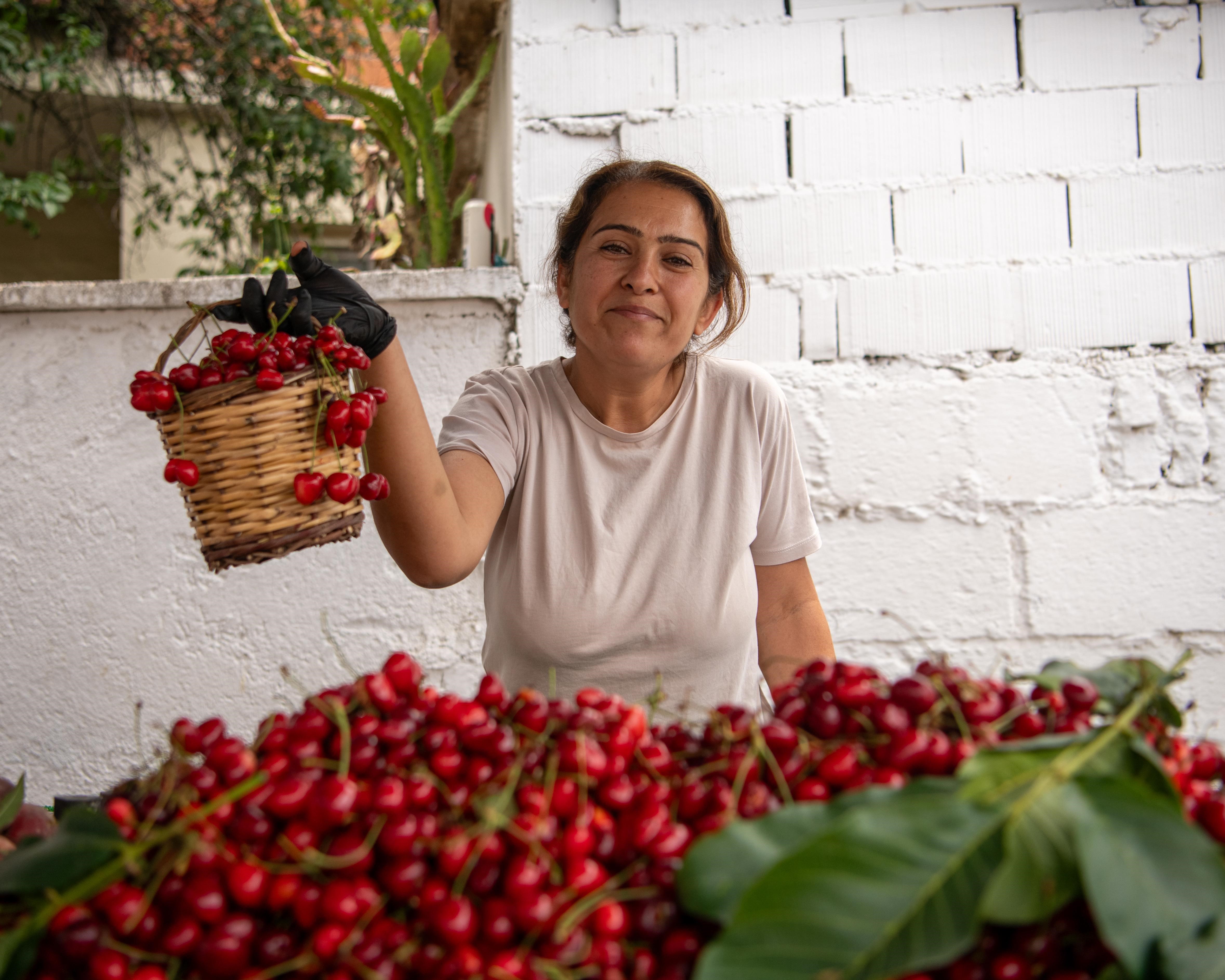 Kuşadası'nda Kiraz Şenliği Coşkusu (5)