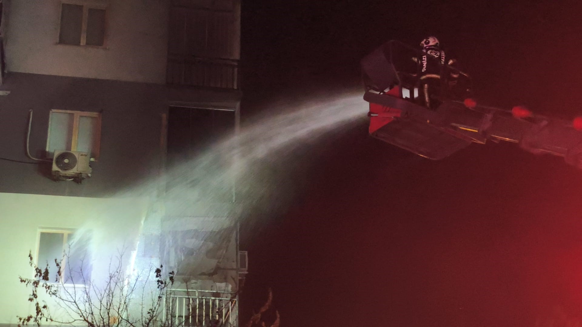 Mahalleli Sokağa Döküldü (5)