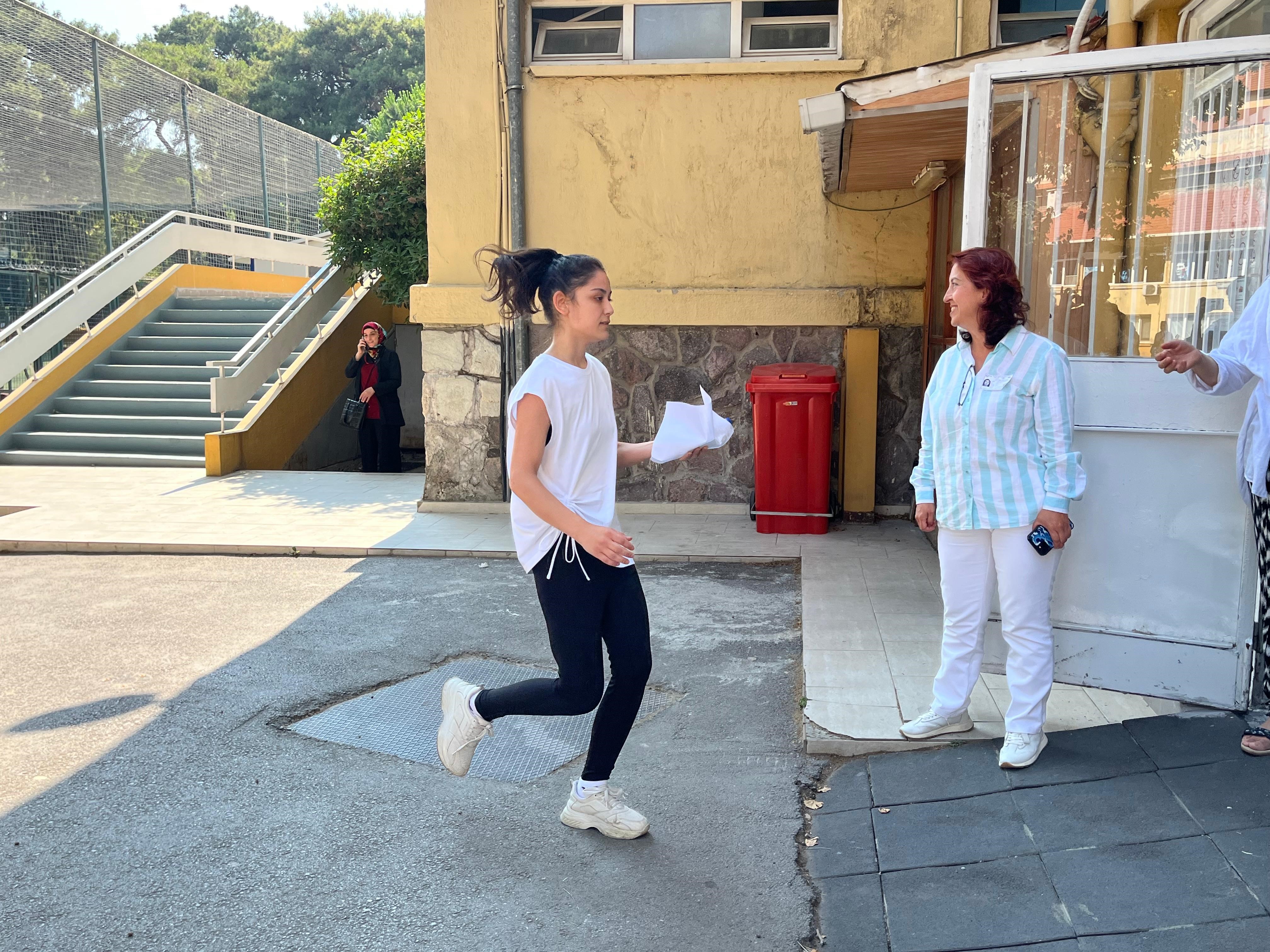 Sınava Son Dakika Yetişebildiler