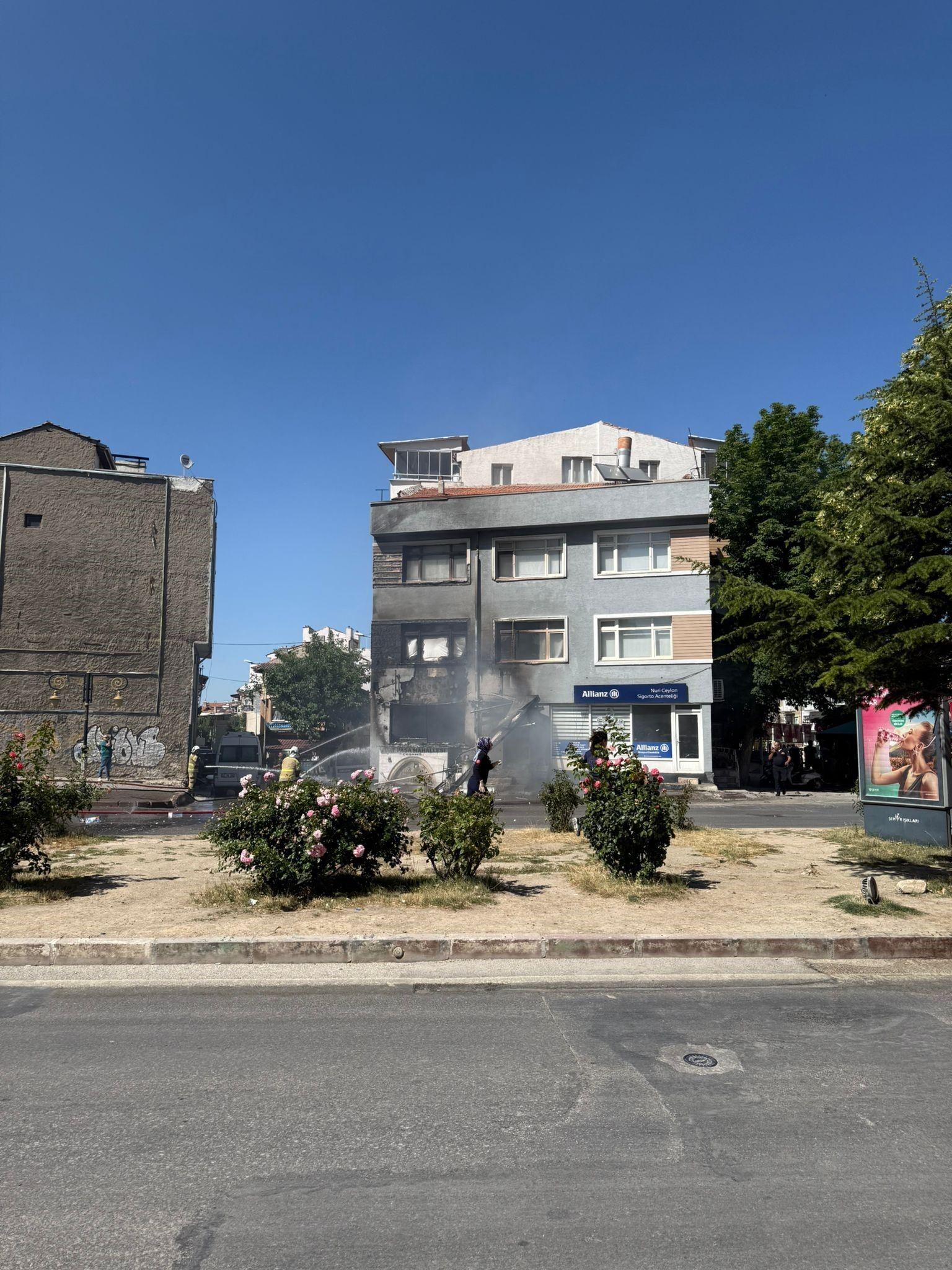 Tüp Bayisinde Patlama.. Büyük Panik Yaşandı (2)