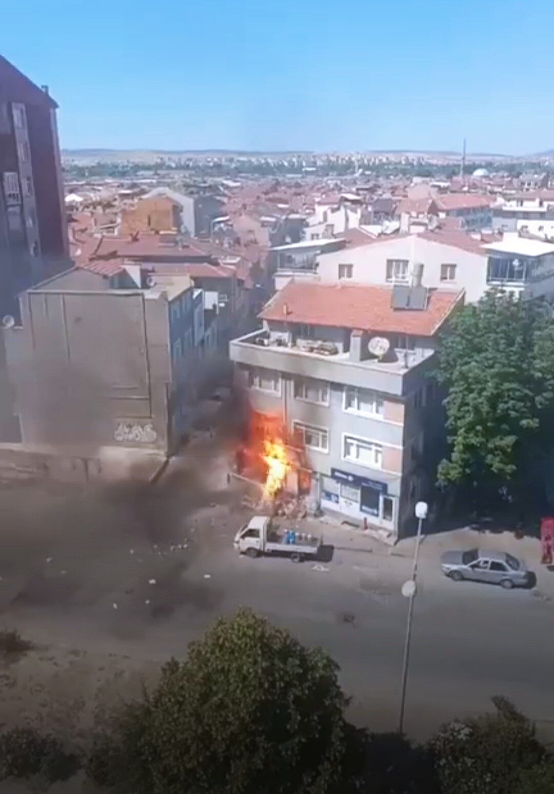 Tüp Bayisinde Patlama.. Büyük Panik Yaşandı (3)