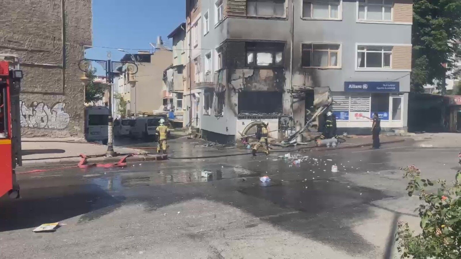 Tüp Bayisinde Patlama.. Büyük Panik Yaşandı (4)
