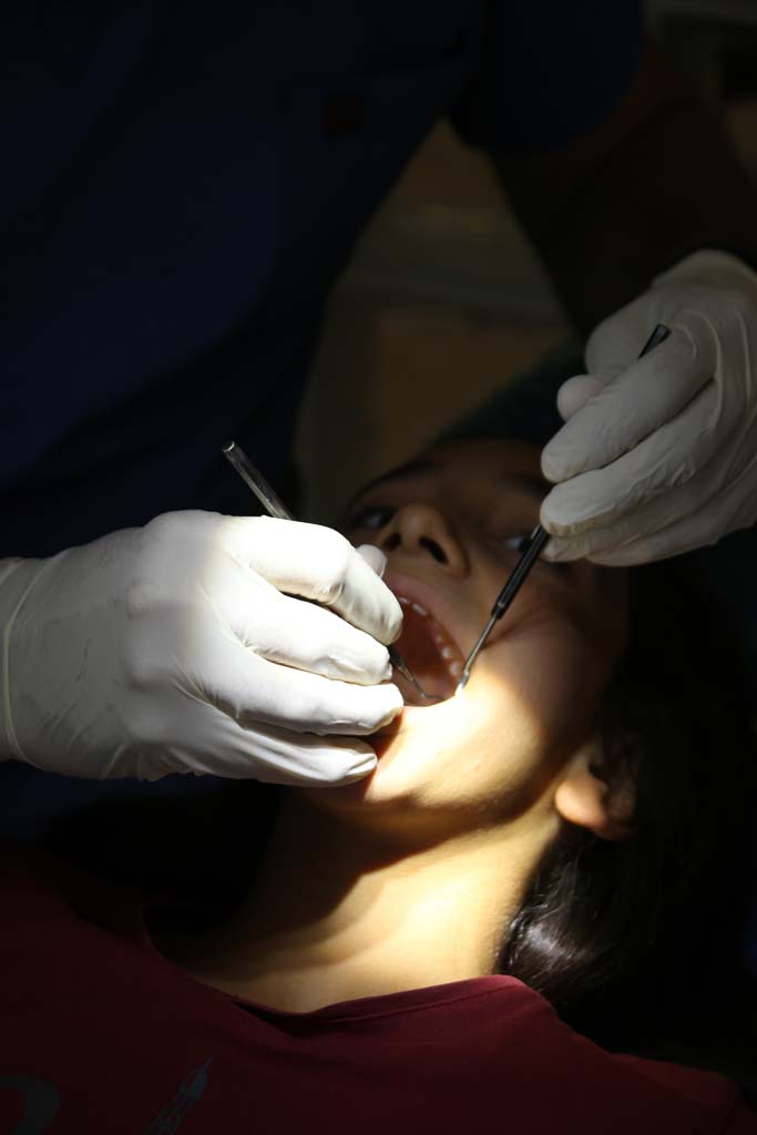 Aydın, İzmir, Denizli, Muğla Implant Tedavisi Için Buraya Gidiyor. (6)