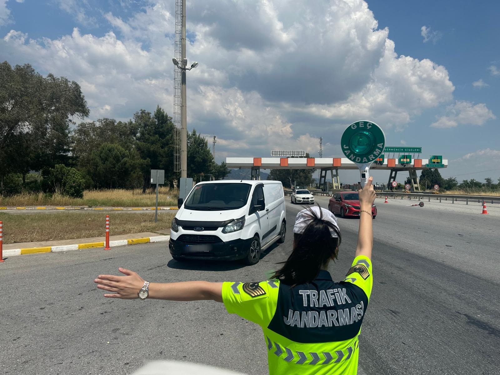 Aydın İzmir Otoyolu’nda Kıskıvrak Yakalandı (3)