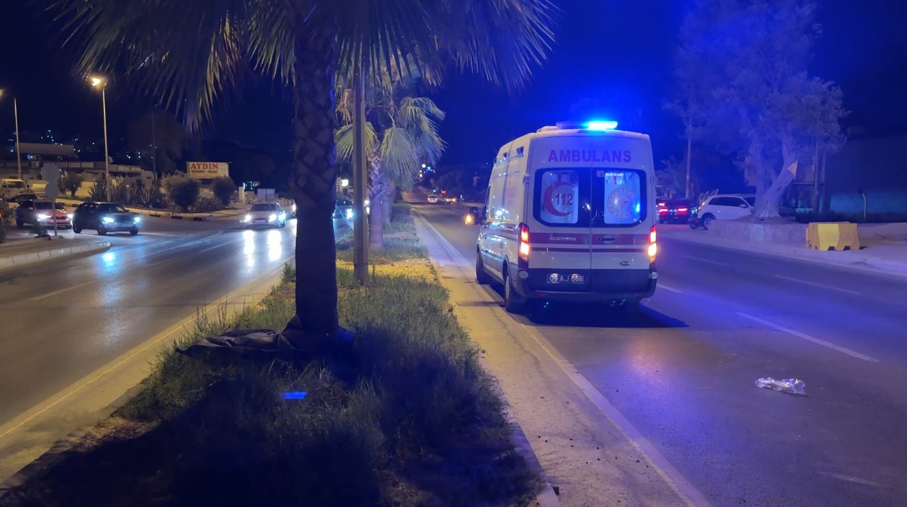 Aydın Kuşadası’nda Alkollü Sürücü Yayaya Çarptı, 1 Kişi Hayatını Kaybetti (2)