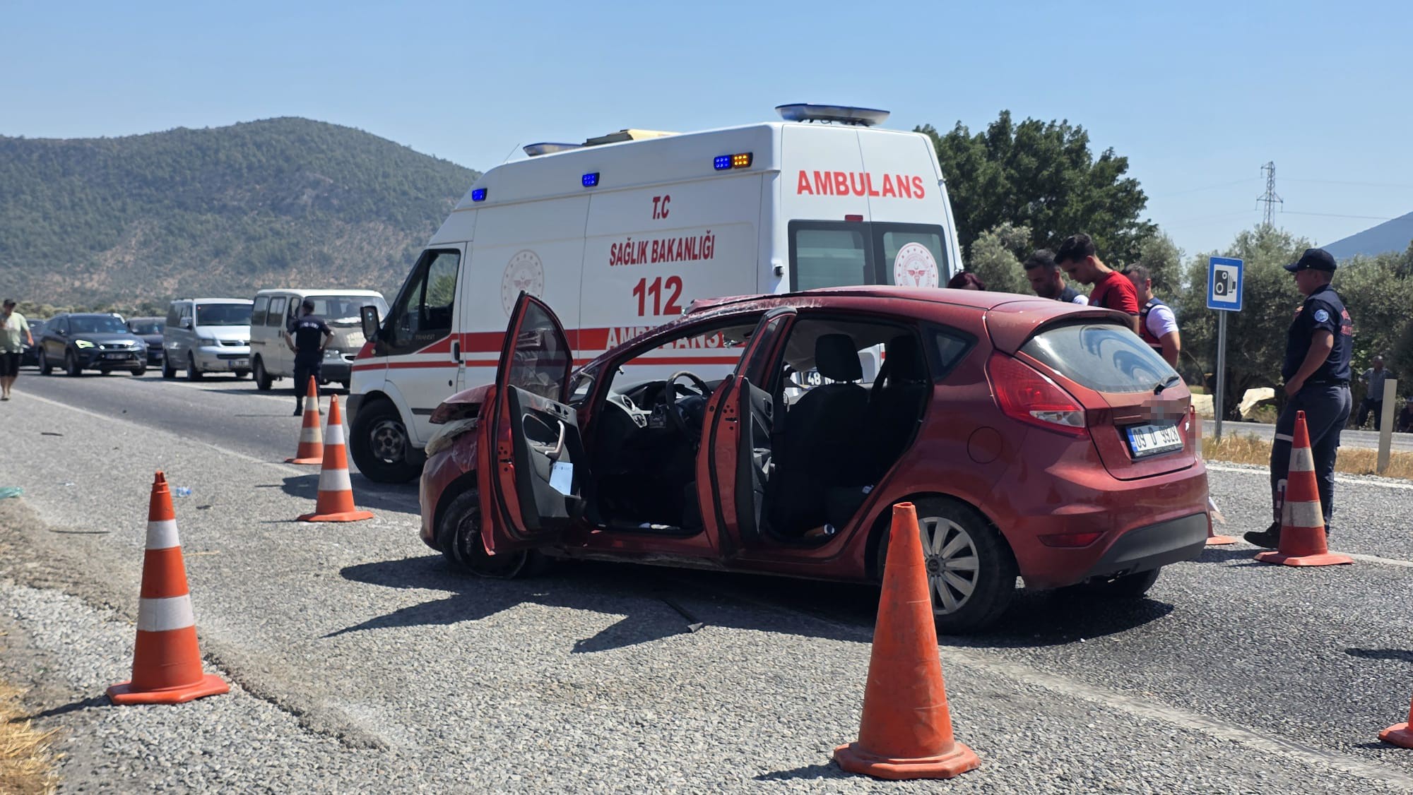 Aydın’a Acı Haber Geldi.. Belediye Kültür Müdürünün Kızı Yaşamını Yitirdi (4)