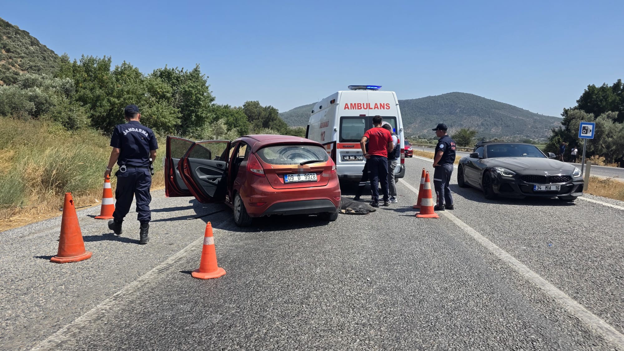Aydın’a Acı Haber Geldi.. Belediye Kültür Müdürünün Kızı Yaşamını Yitirdi (5)