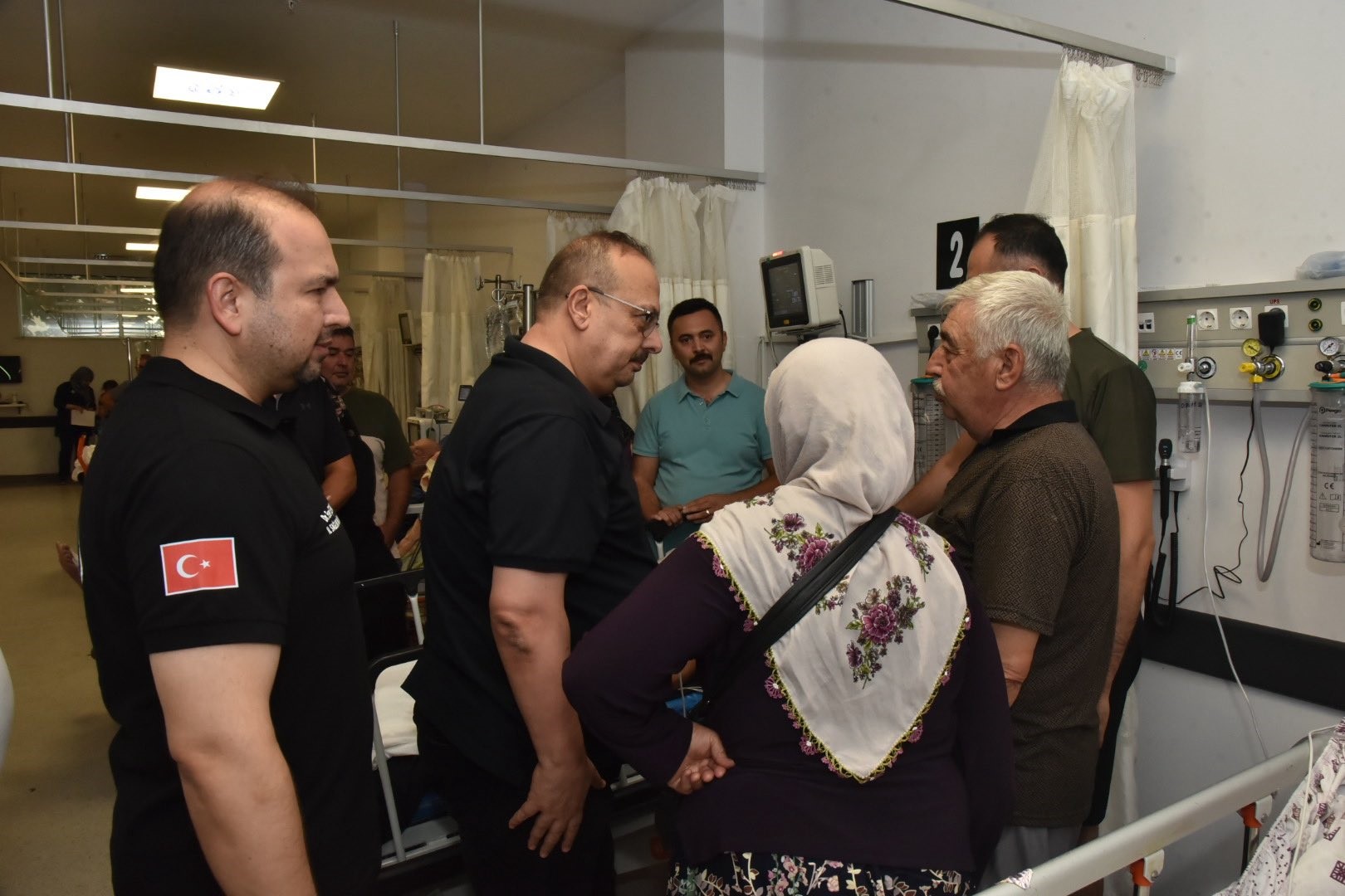 Aydın’da 15 Kişi Hastanede Tedavi Altına Alındı, Vali Canbolat Ziyaret Etti (3)