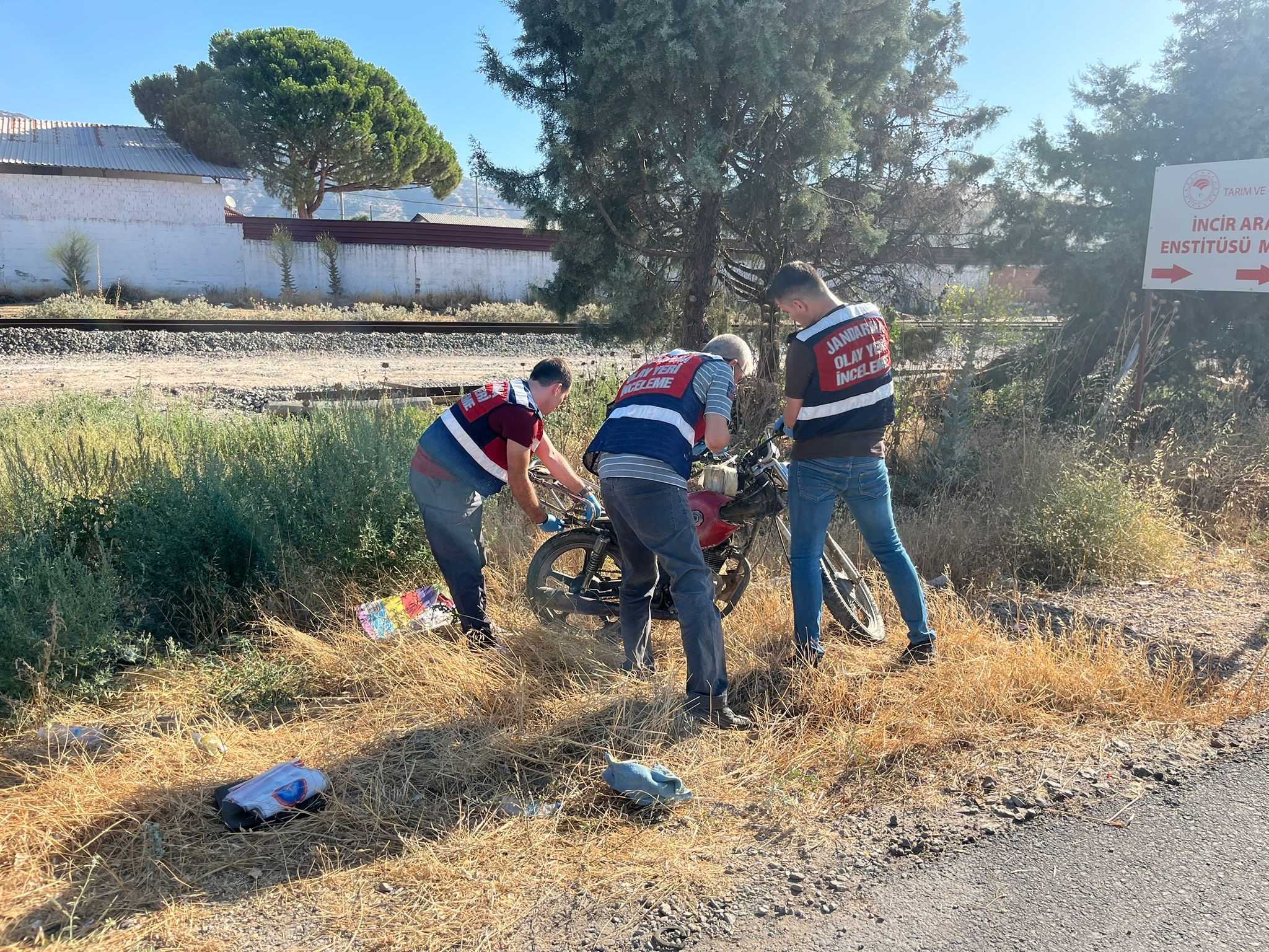 Aydın’da İzmir Karayolu’nda Bir Kişi Hayatını Kaybetti (5)