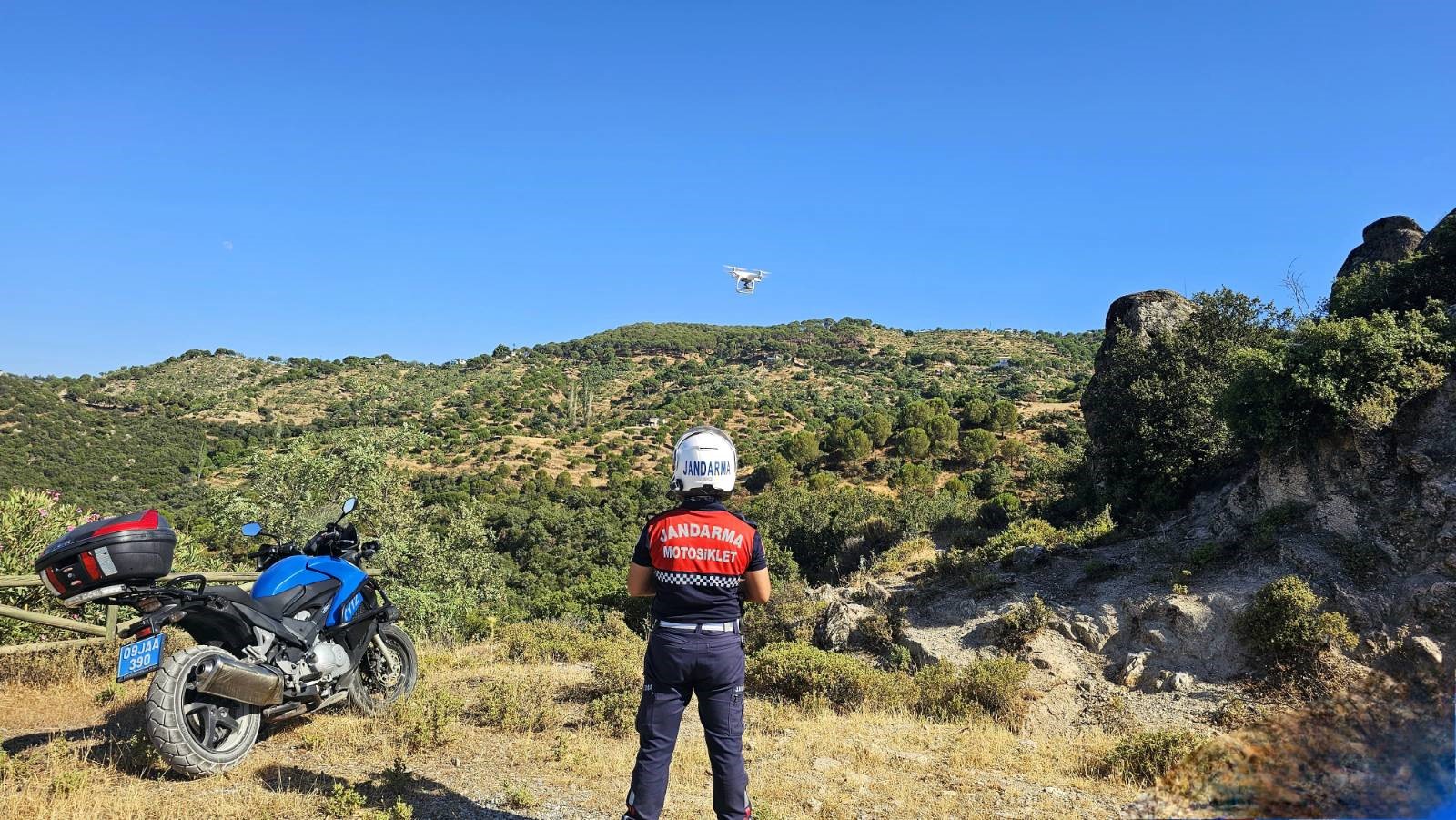 Aydın’da Jandarma Ormanda Nöbete Devam Ediyor (4)