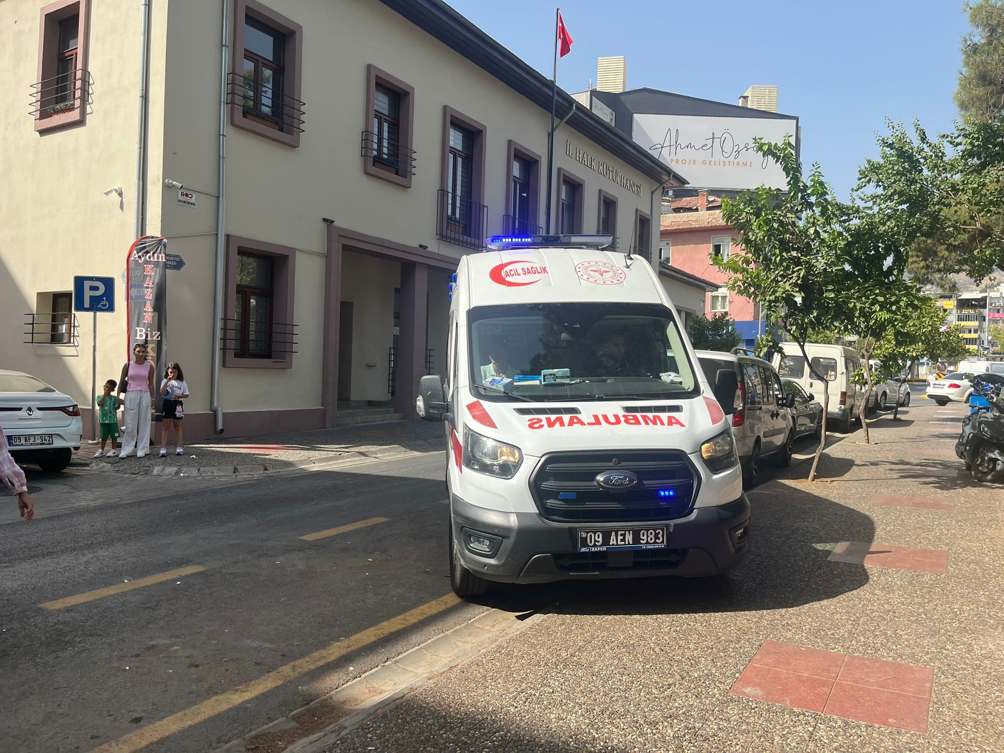 Aydın’da Kafasında Soda Şişesi Kırdı (3)